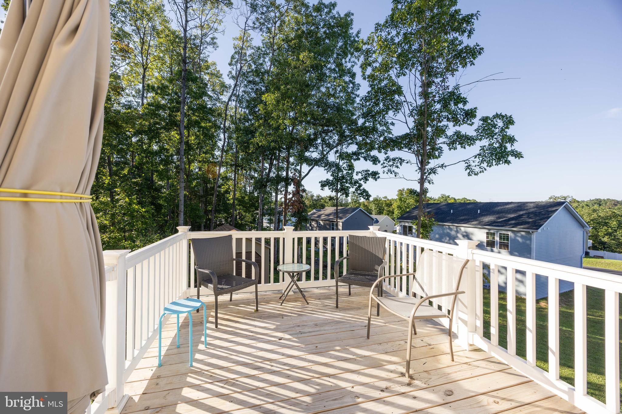 MIDDLE CREEK MANOR - Residential