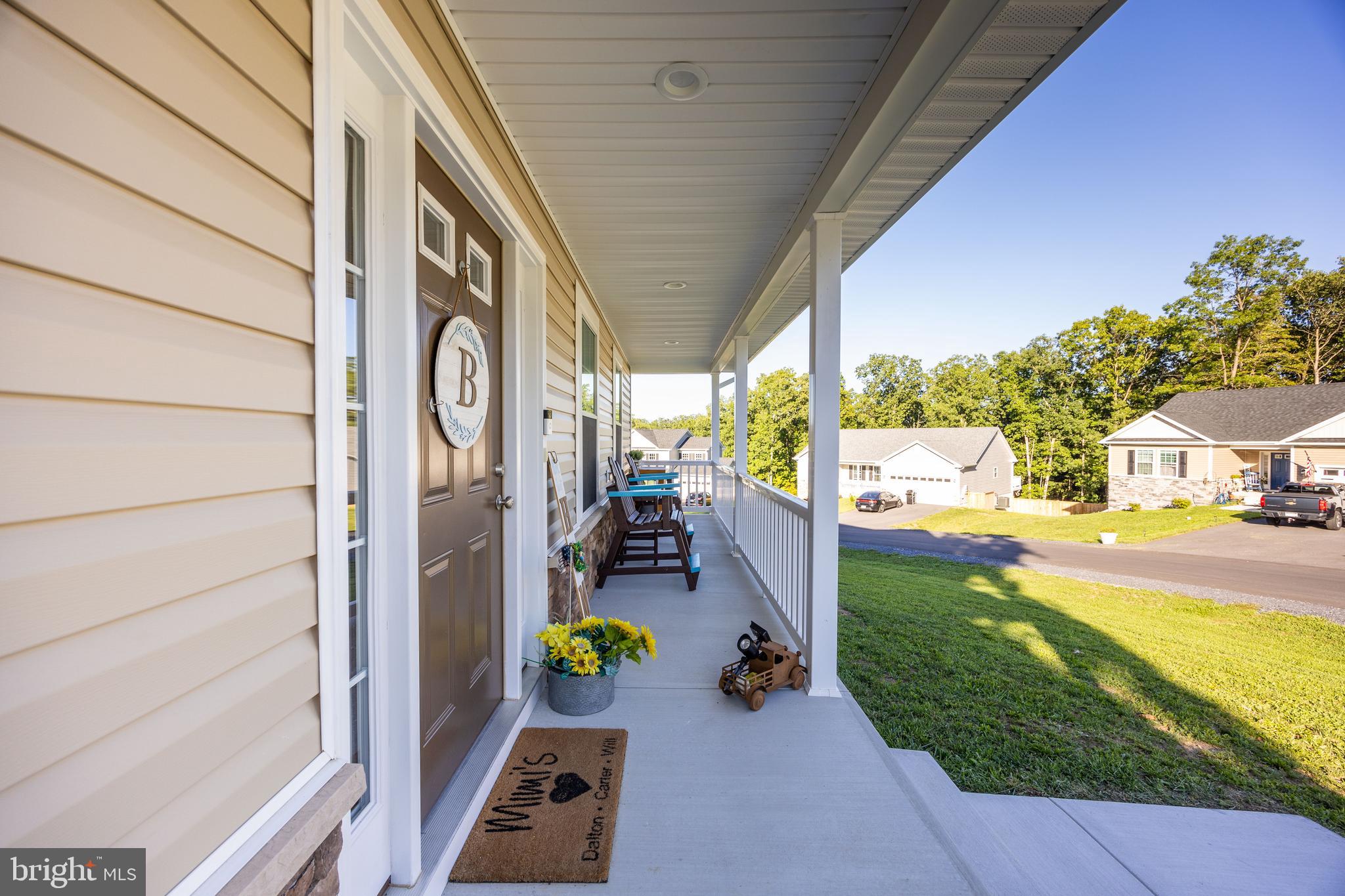 MIDDLE CREEK MANOR - Residential