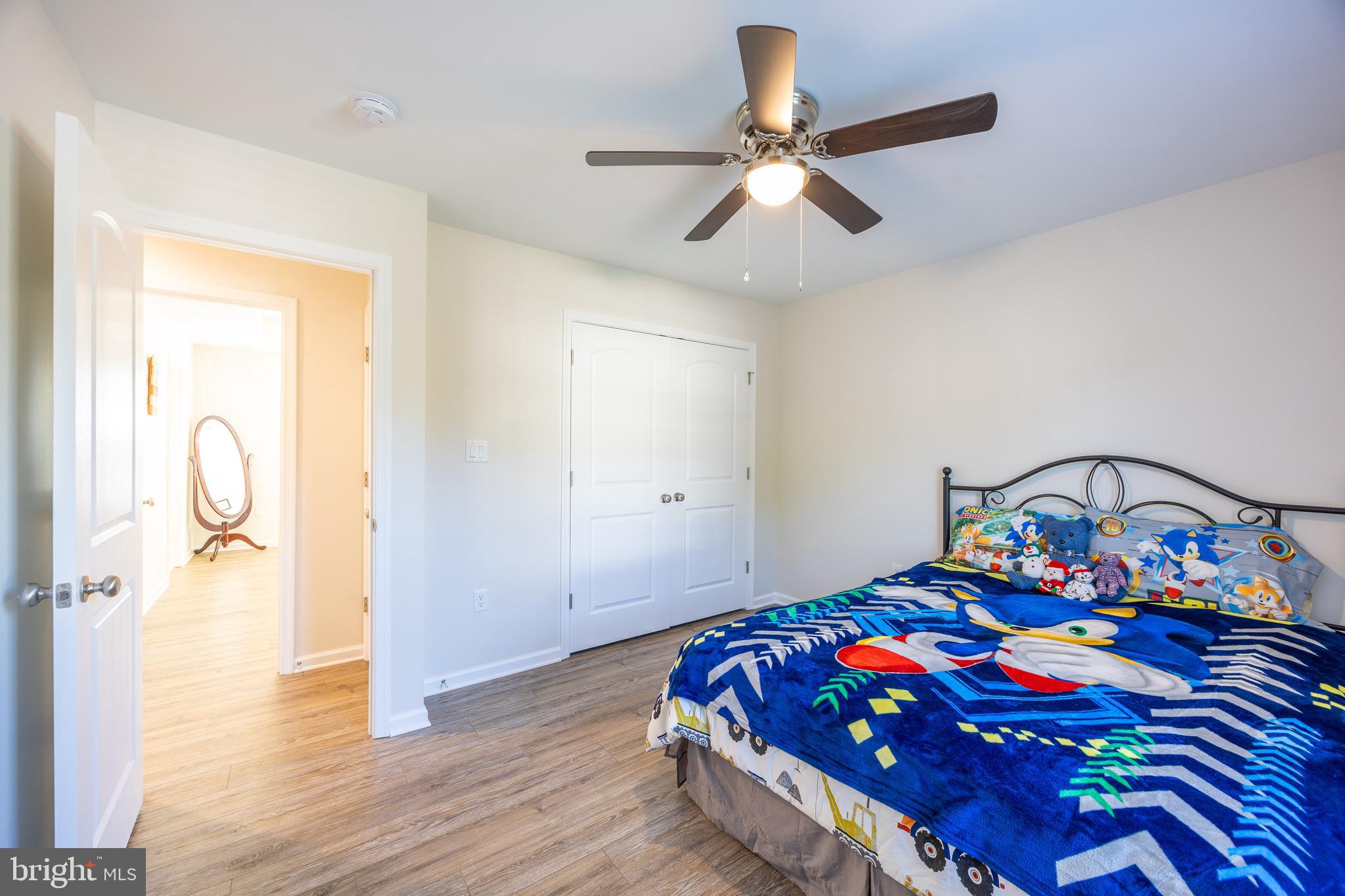 MIDDLE CREEK MANOR - Residential