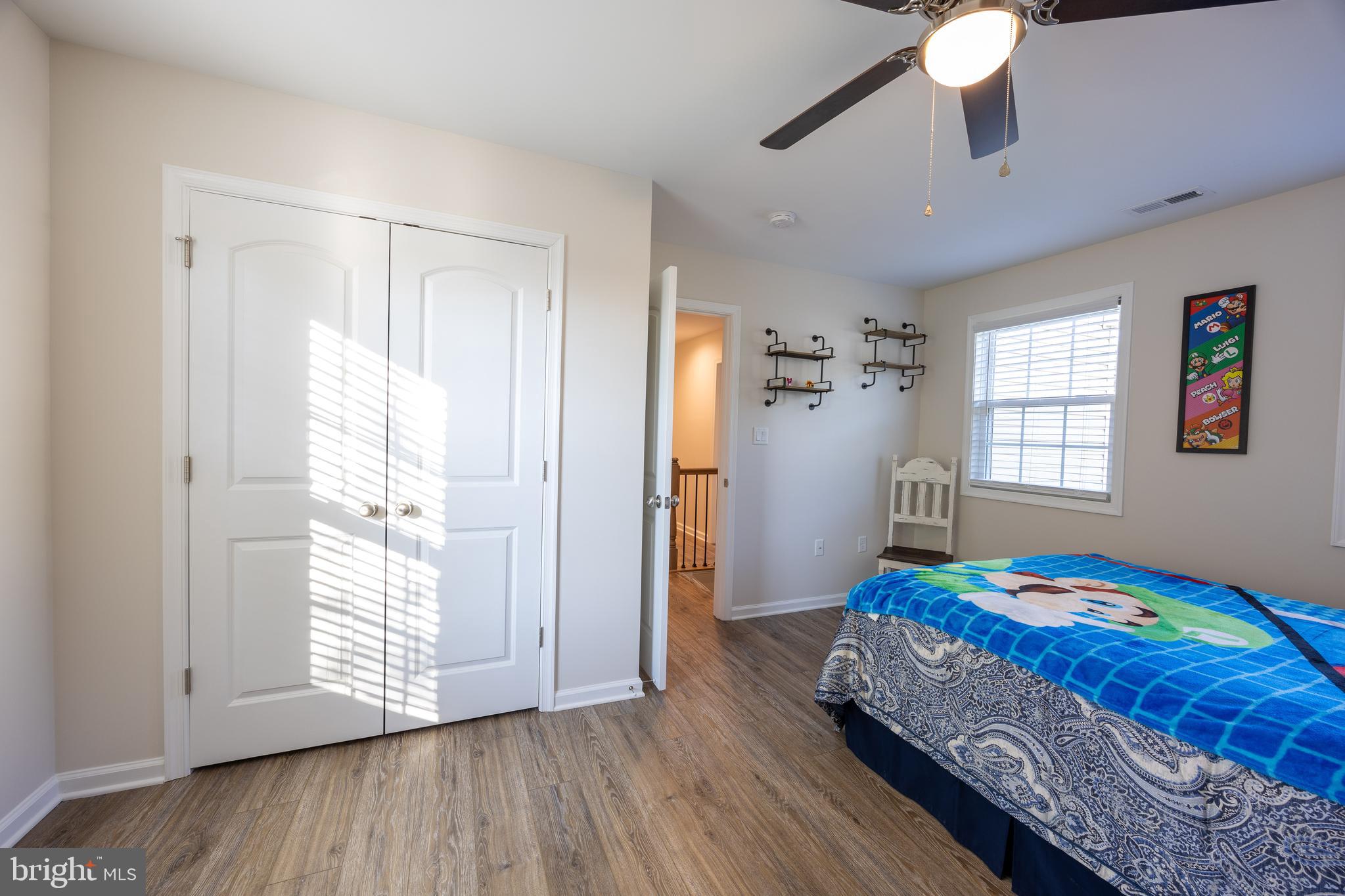 MIDDLE CREEK MANOR - Residential