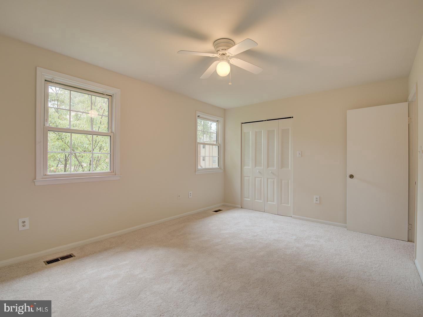 LAKEPOINTE - Residential Lease