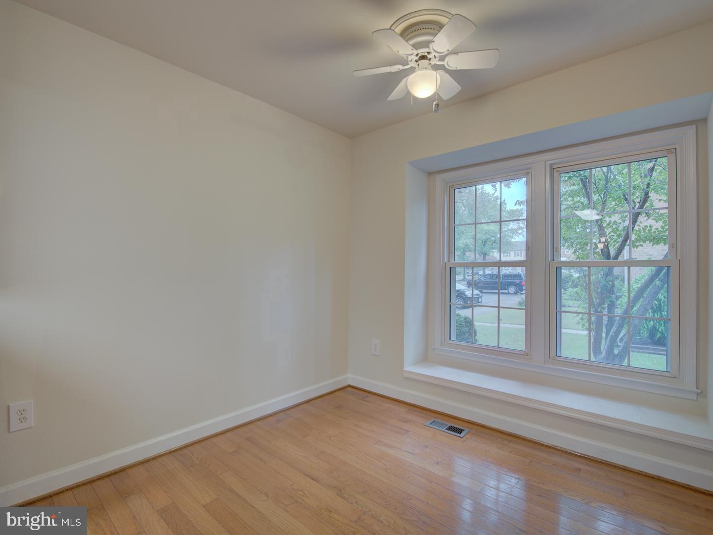 LAKEPOINTE - Residential Lease