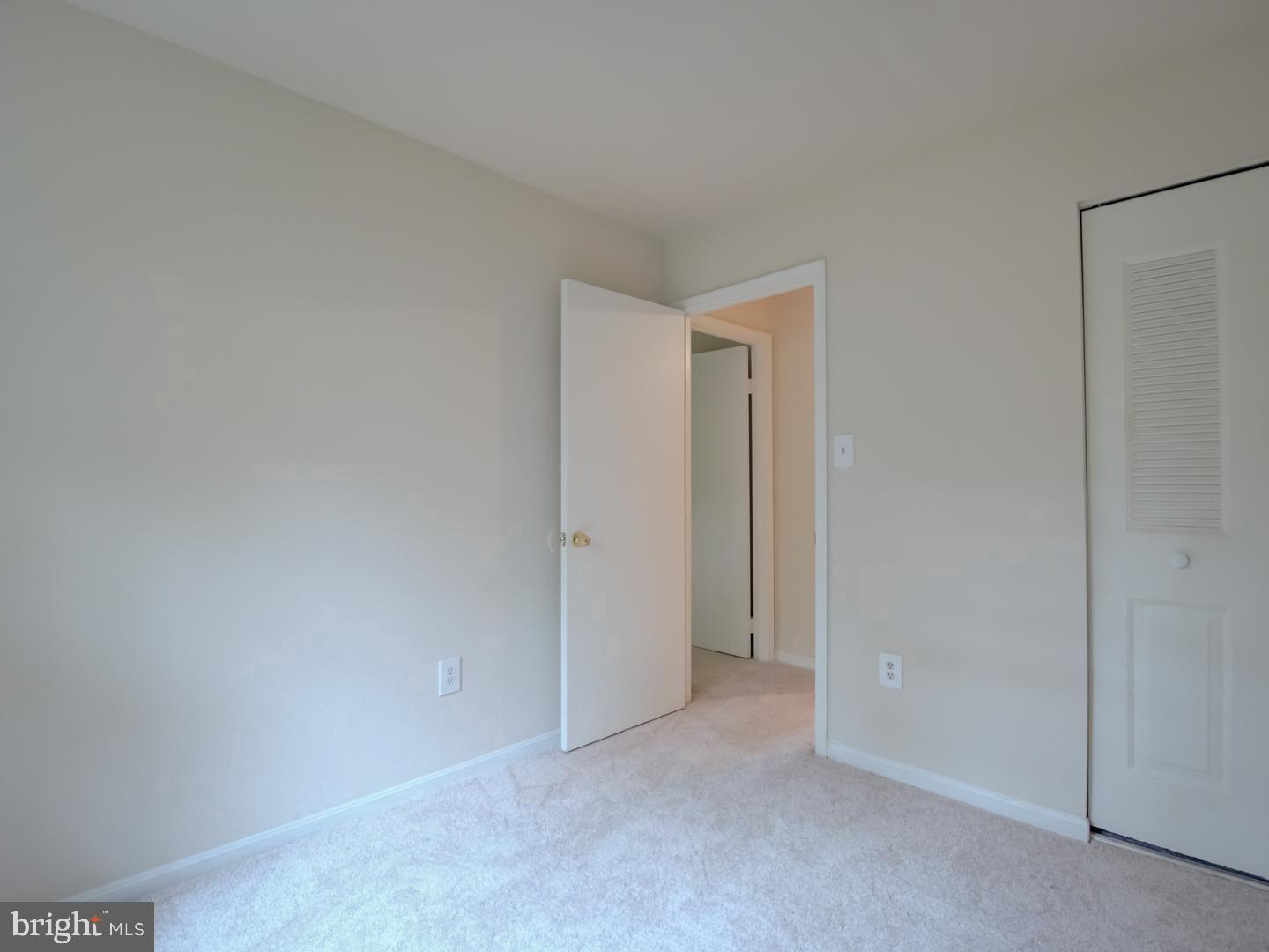 LAKEPOINTE - Residential Lease