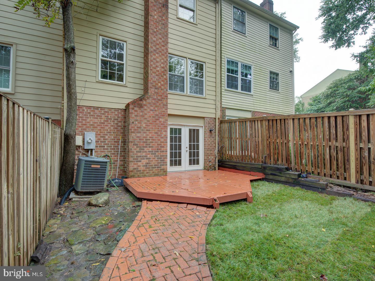 LAKEPOINTE - Residential Lease