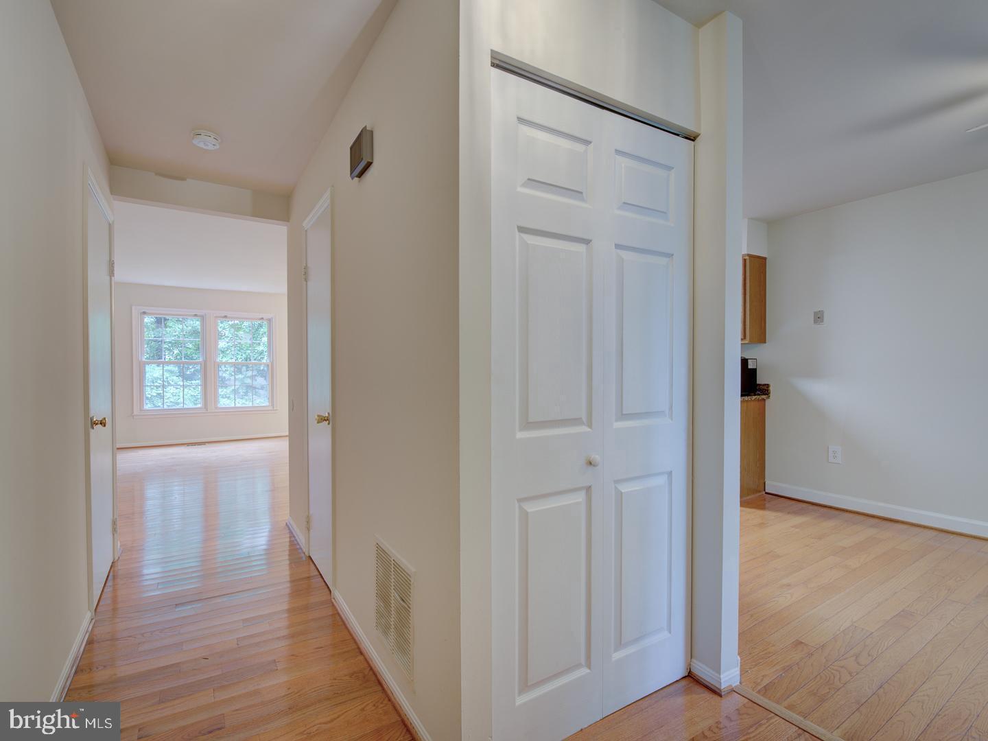 LAKEPOINTE - Residential Lease