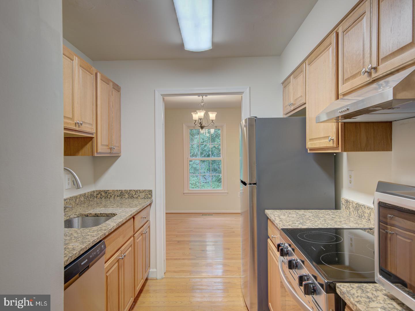 LAKEPOINTE - Residential Lease