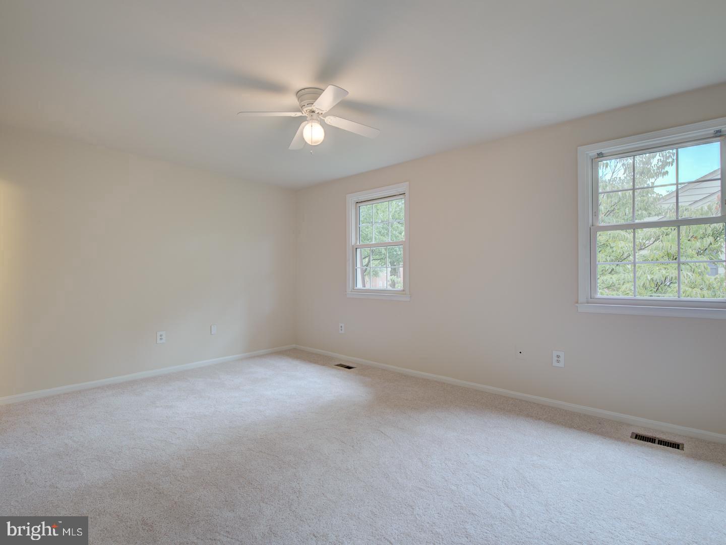 LAKEPOINTE - Residential Lease