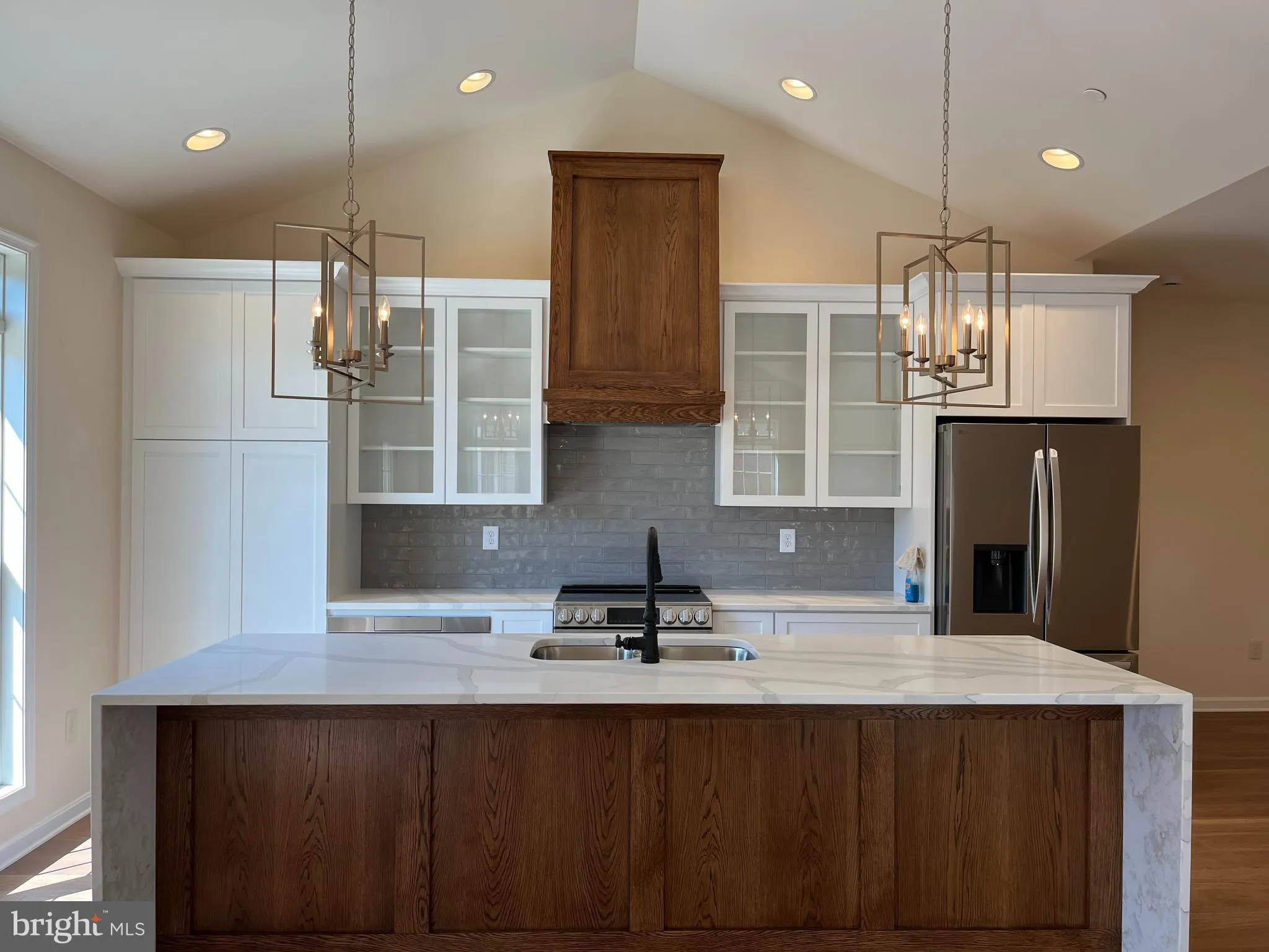 Hagerstown, Maryland 21742, United States, 2 Bedrooms Bedrooms, ,2 BathroomsBathrooms,Residential,Pending,181412