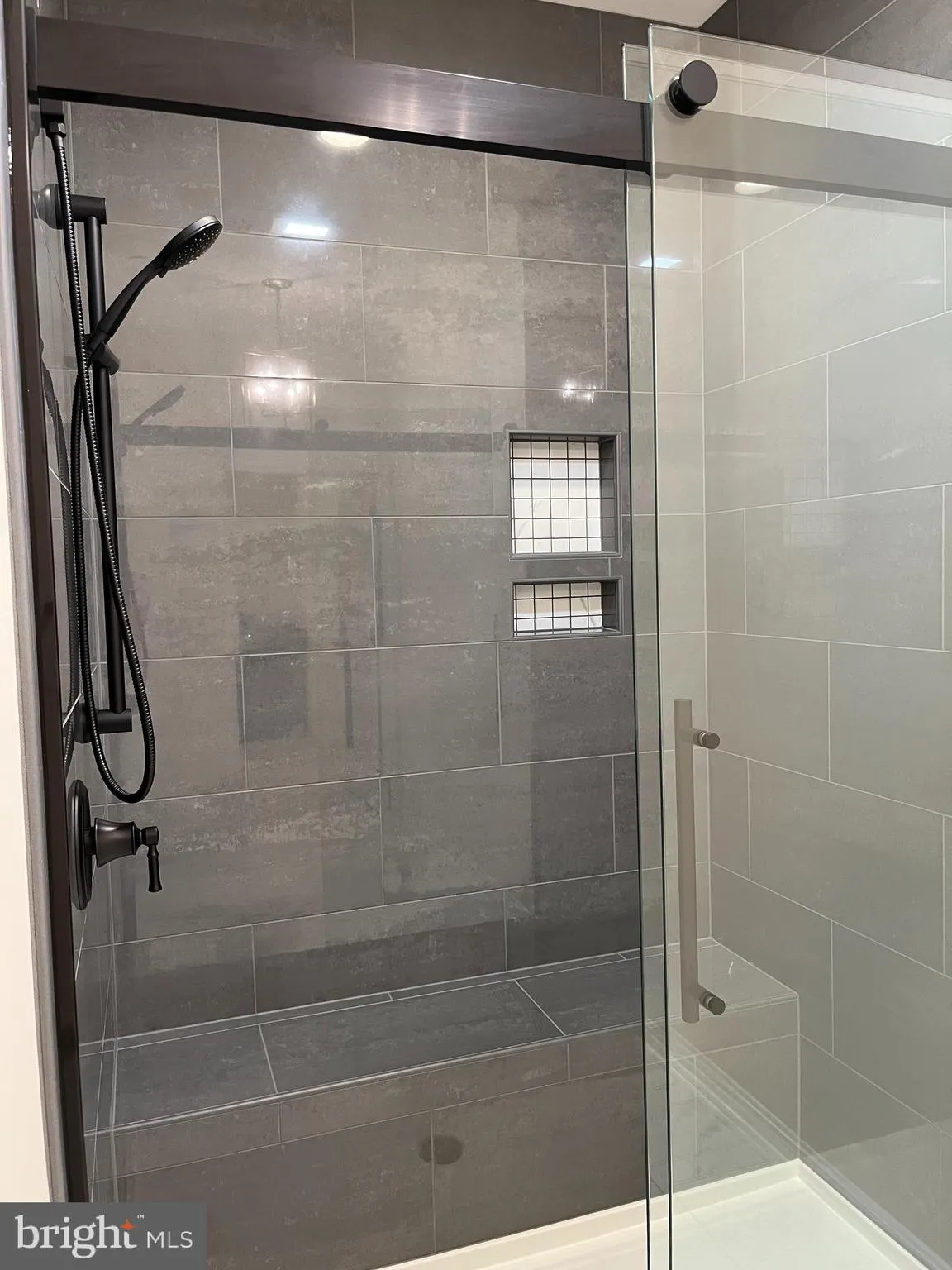 Hagerstown, Maryland 21742, United States, 2 Bedrooms Bedrooms, ,2 BathroomsBathrooms,Residential,Pending,181412