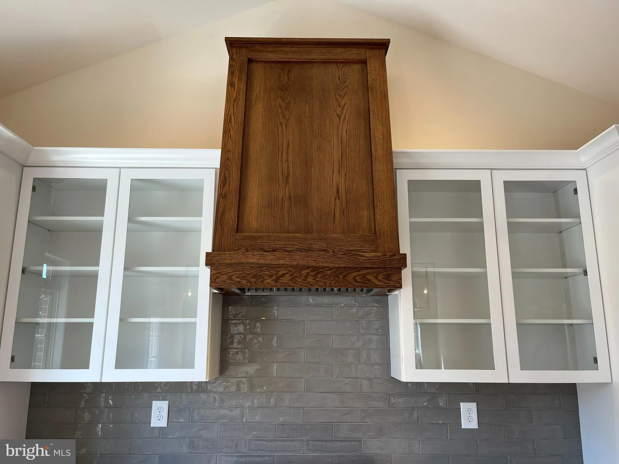 Hagerstown, Maryland 21742, United States, 2 Bedrooms Bedrooms, ,2 BathroomsBathrooms,Residential,Pending,181412