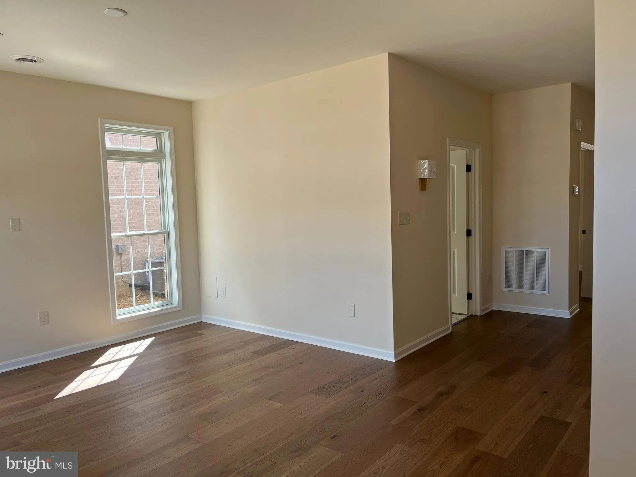 Hagerstown, Maryland 21742, United States, 2 Bedrooms Bedrooms, ,2 BathroomsBathrooms,Residential,Pending,181412