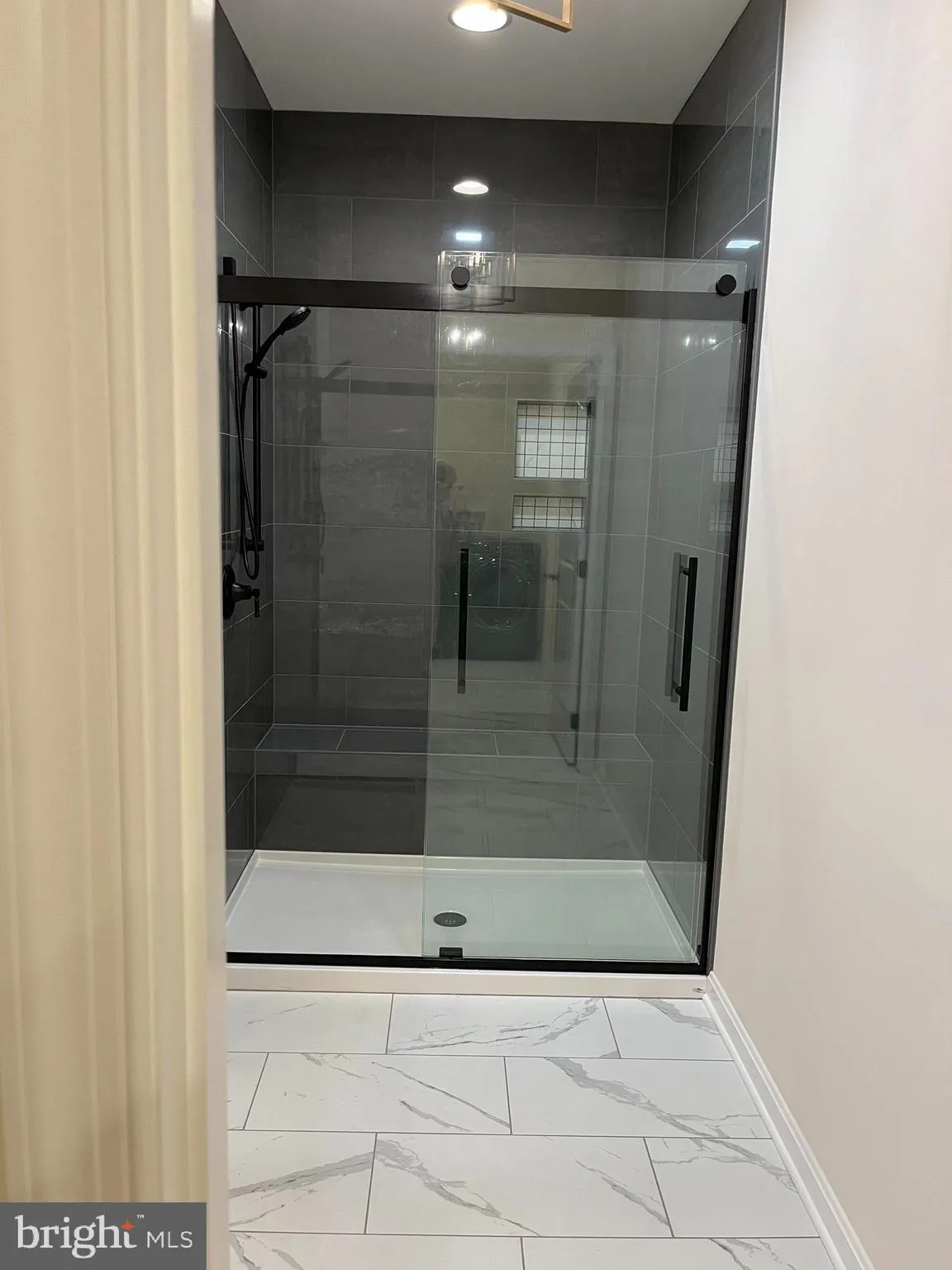 Hagerstown, Maryland 21742, United States, 2 Bedrooms Bedrooms, ,2 BathroomsBathrooms,Residential,Pending,181412