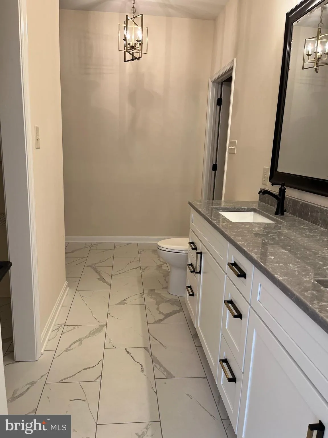 Hagerstown, Maryland 21742, United States, 2 Bedrooms Bedrooms, ,2 BathroomsBathrooms,Residential,Pending,181412