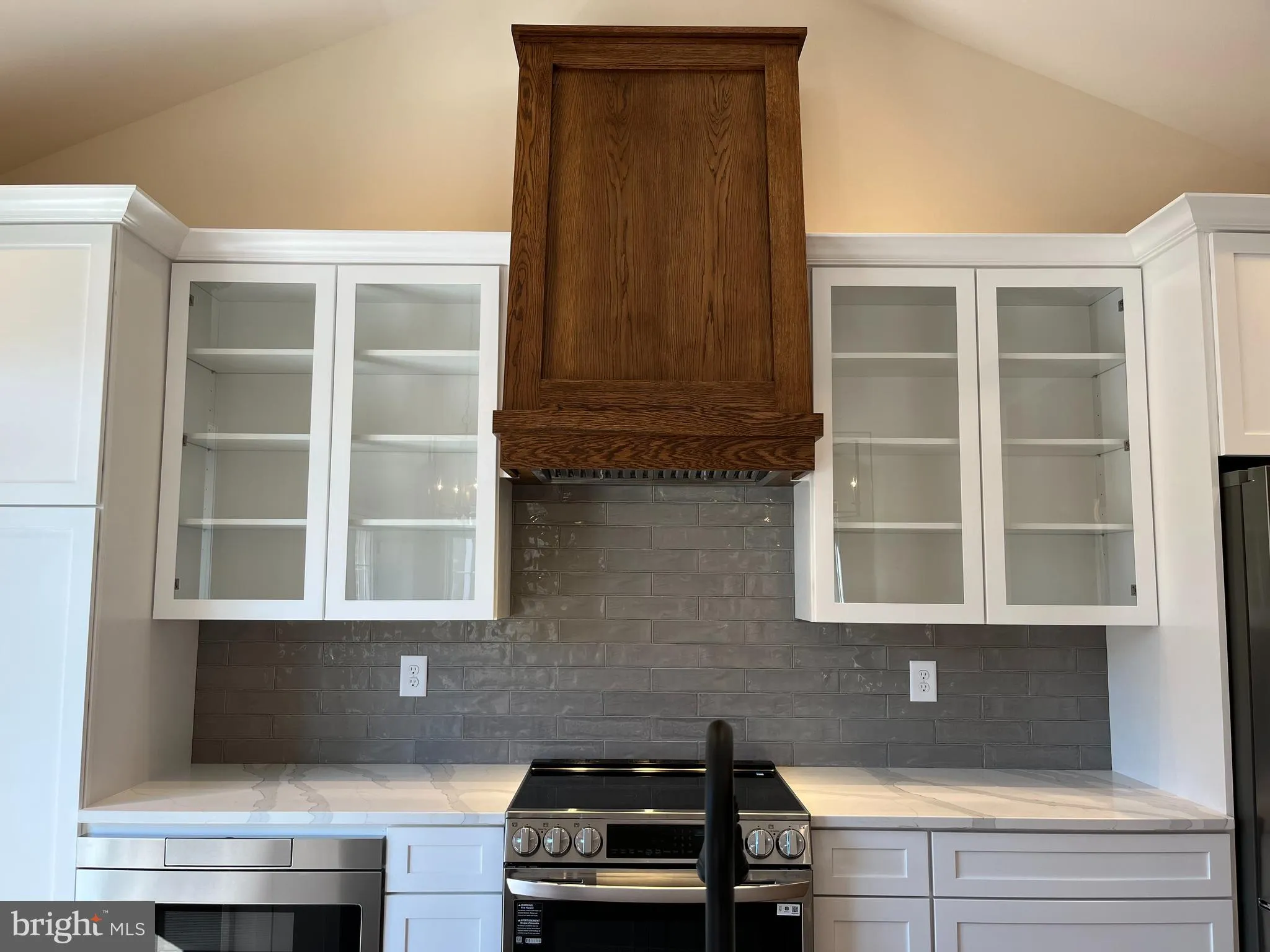 Hagerstown, Maryland 21742, United States, 2 Bedrooms Bedrooms, ,2 BathroomsBathrooms,Residential,Pending,181412