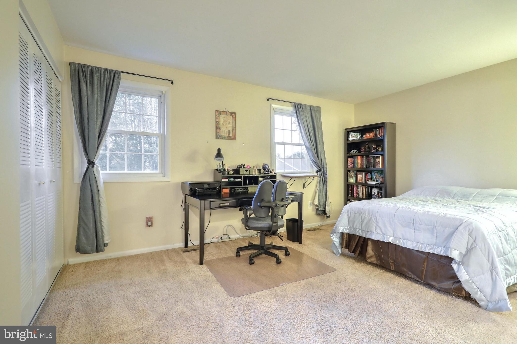 FOX RUN CONDOS - Residential