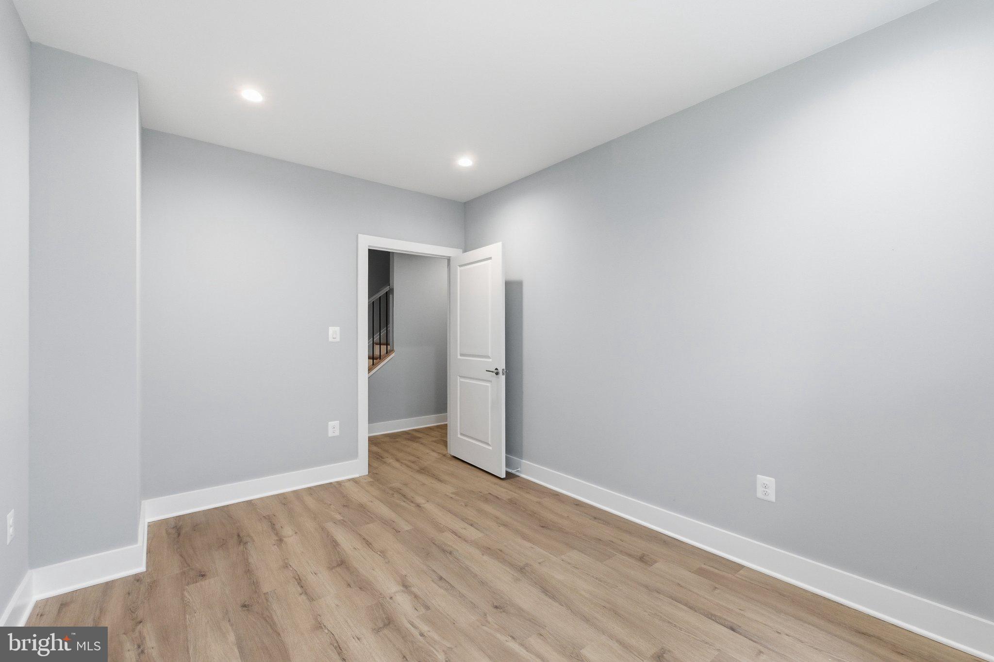 BRILYN PARK - Residential