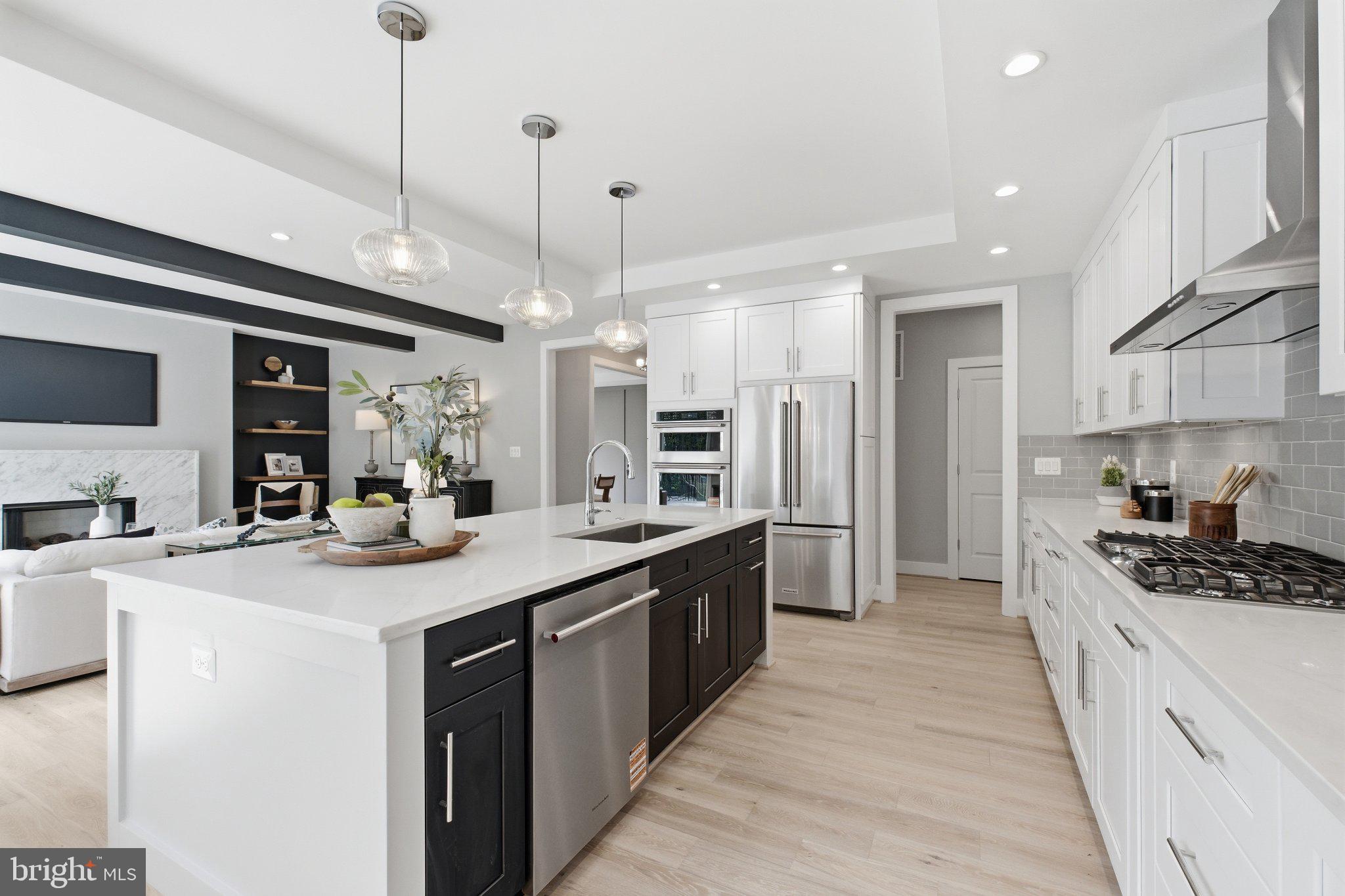 BRILYN PARK - Residential