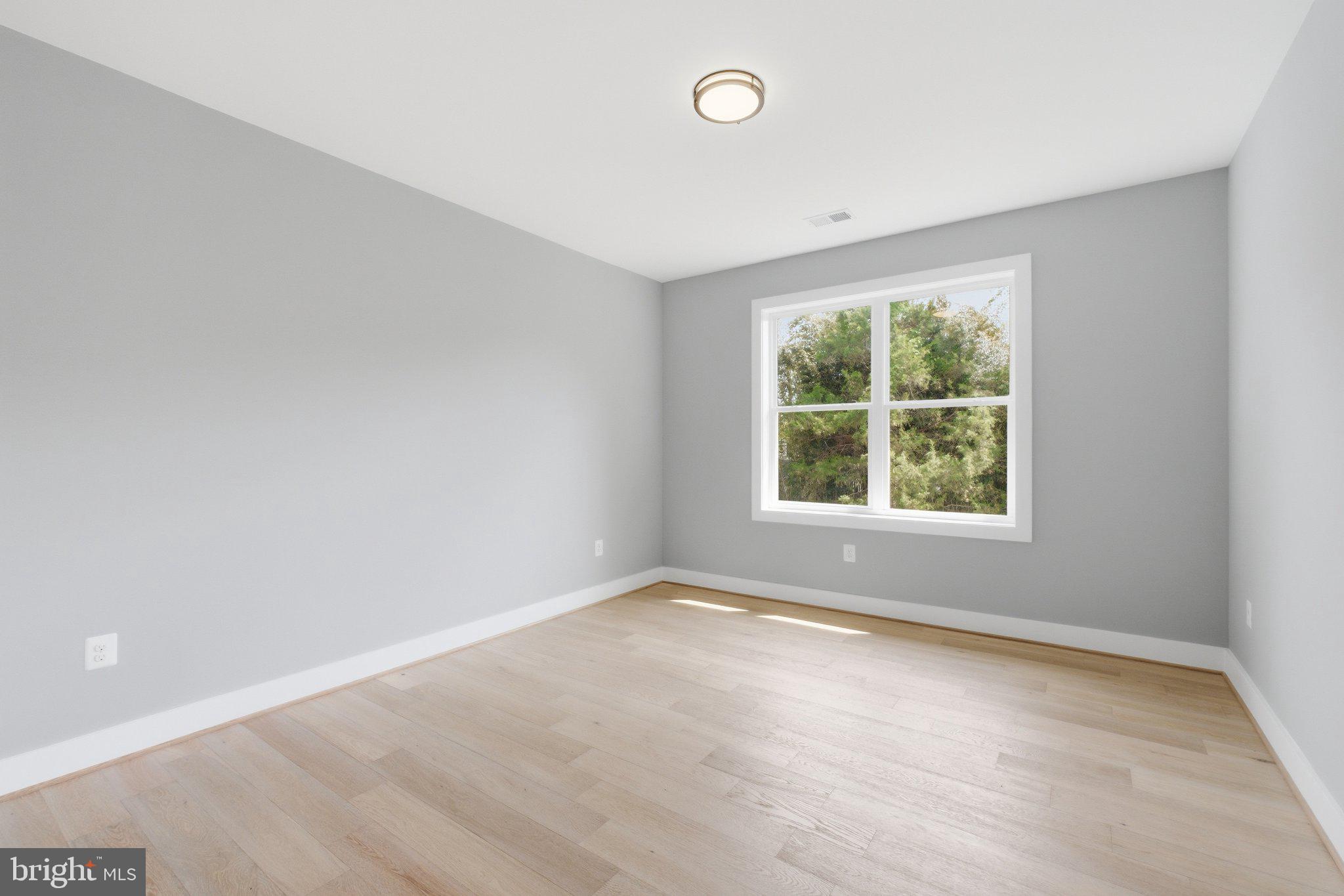 BRILYN PARK - Residential