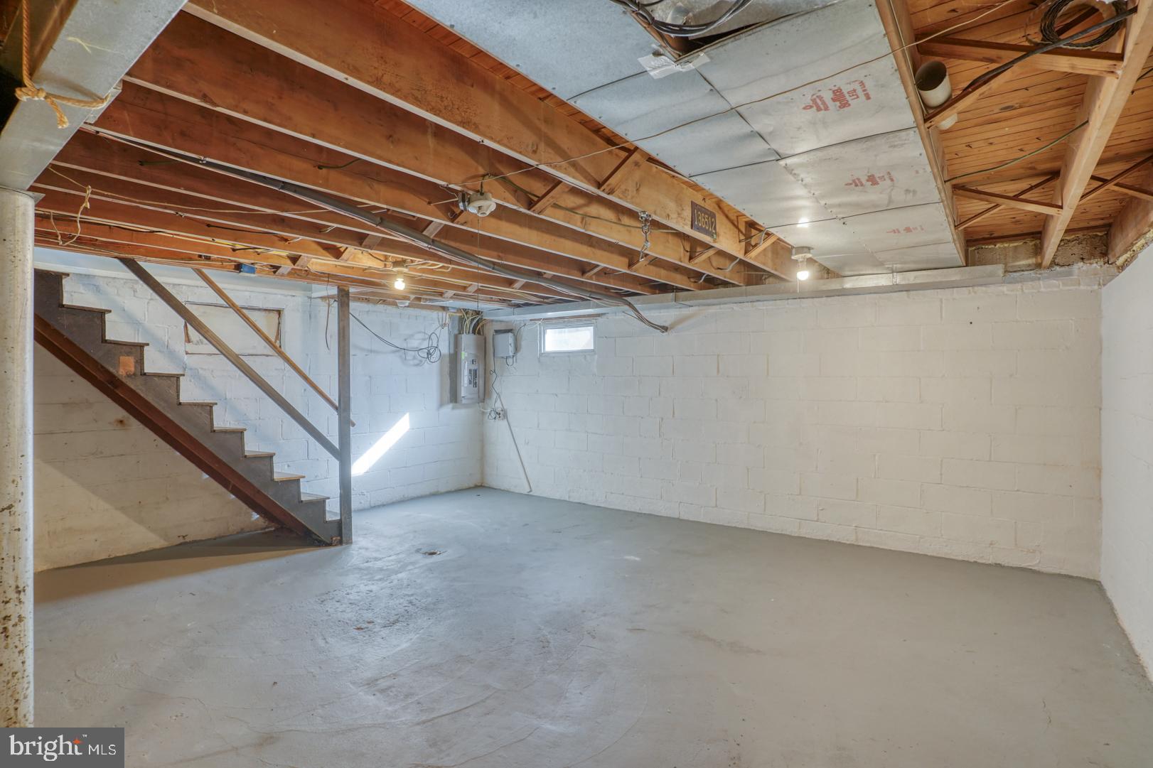 COLLINS PARK - Residential