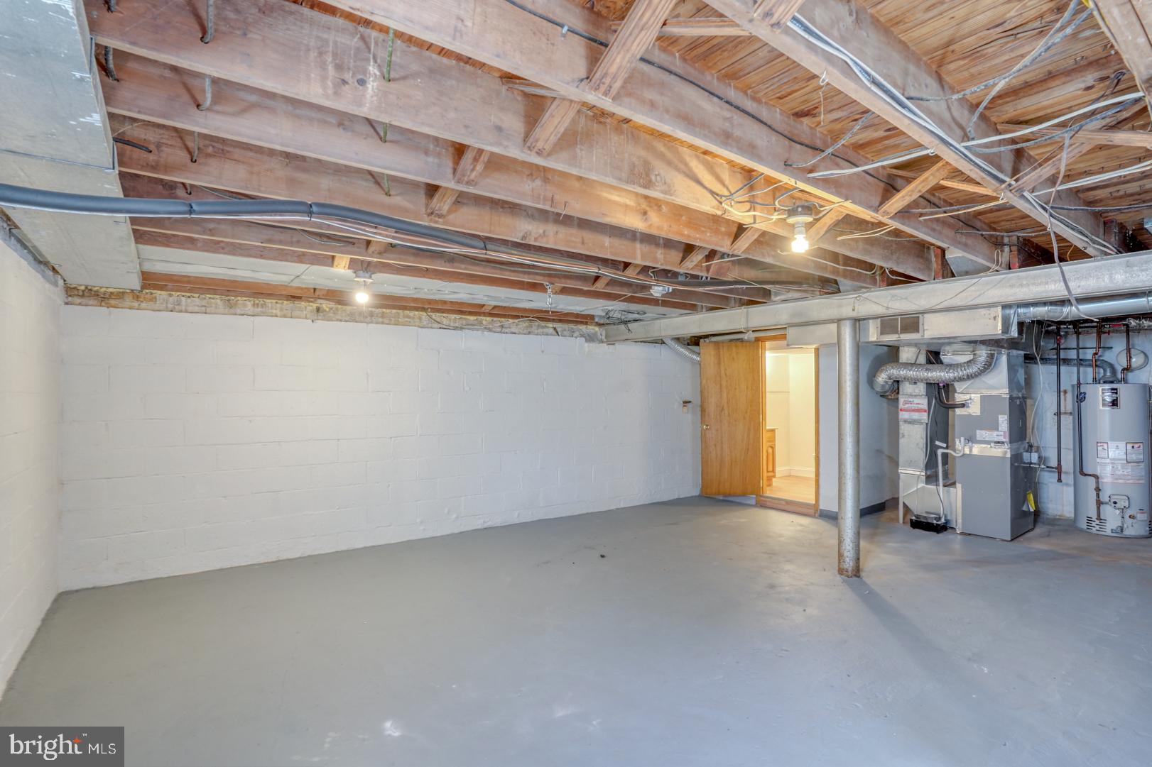 COLLINS PARK - Residential