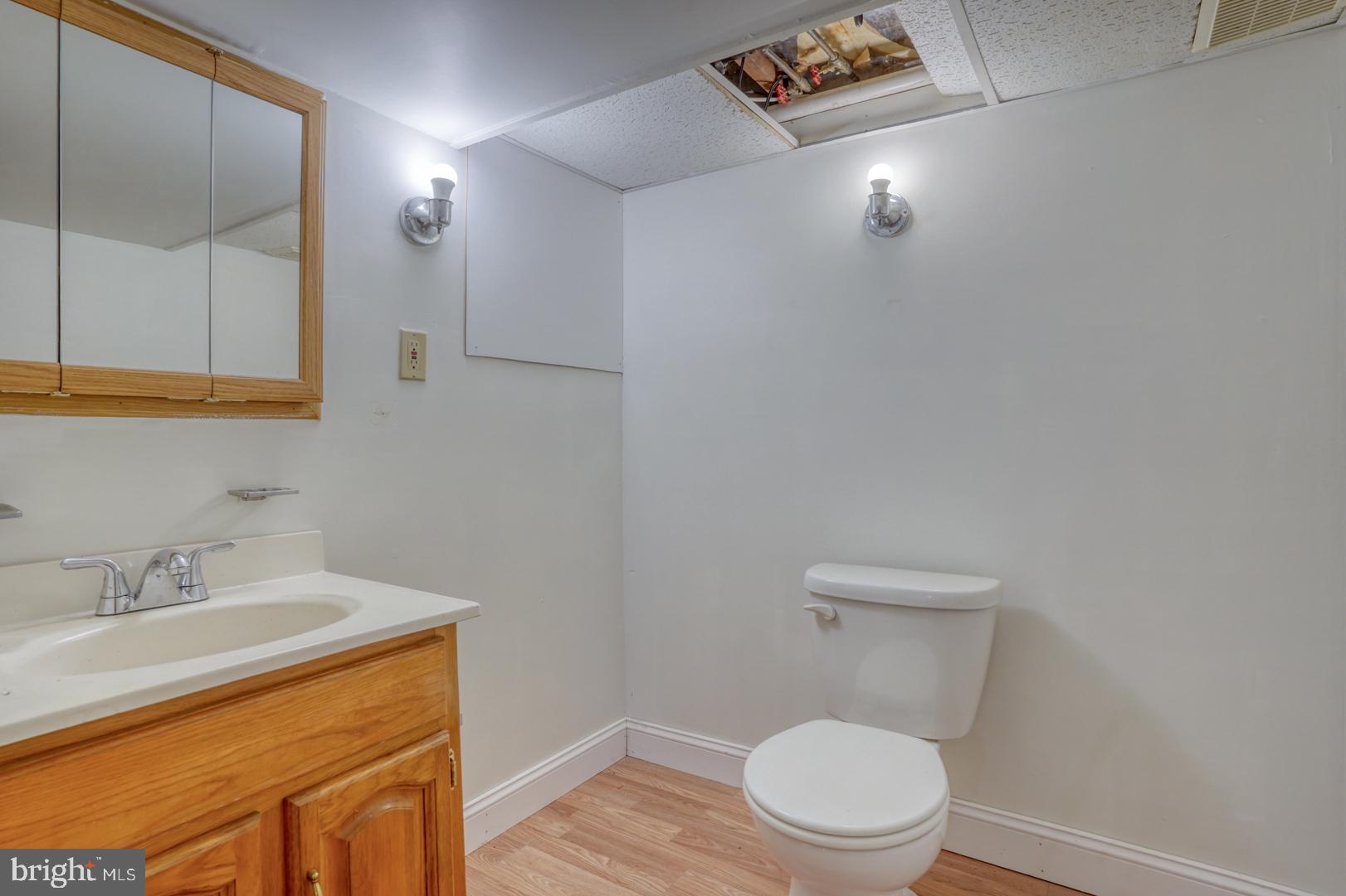 COLLINS PARK - Residential