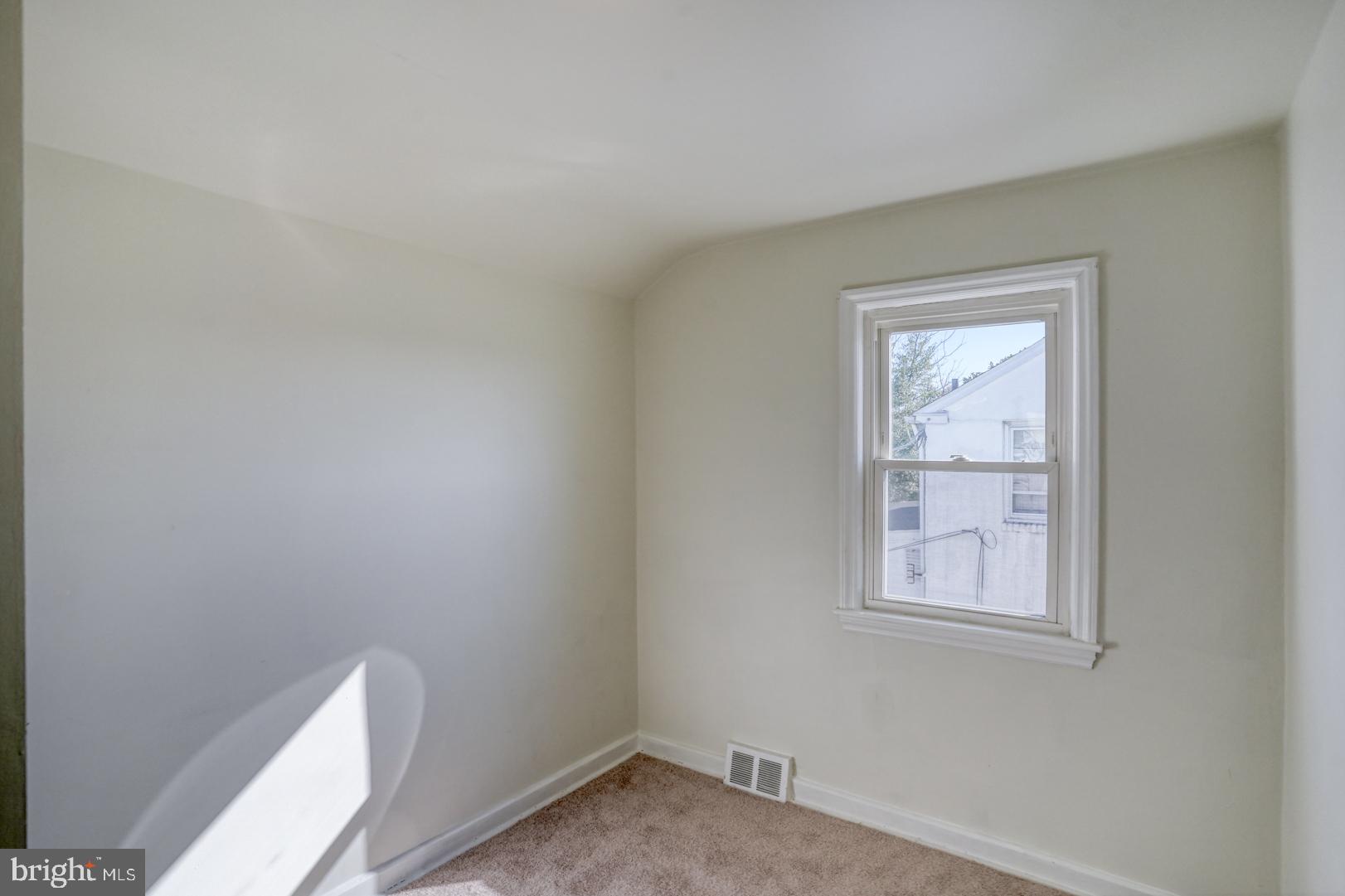 COLLINS PARK - Residential