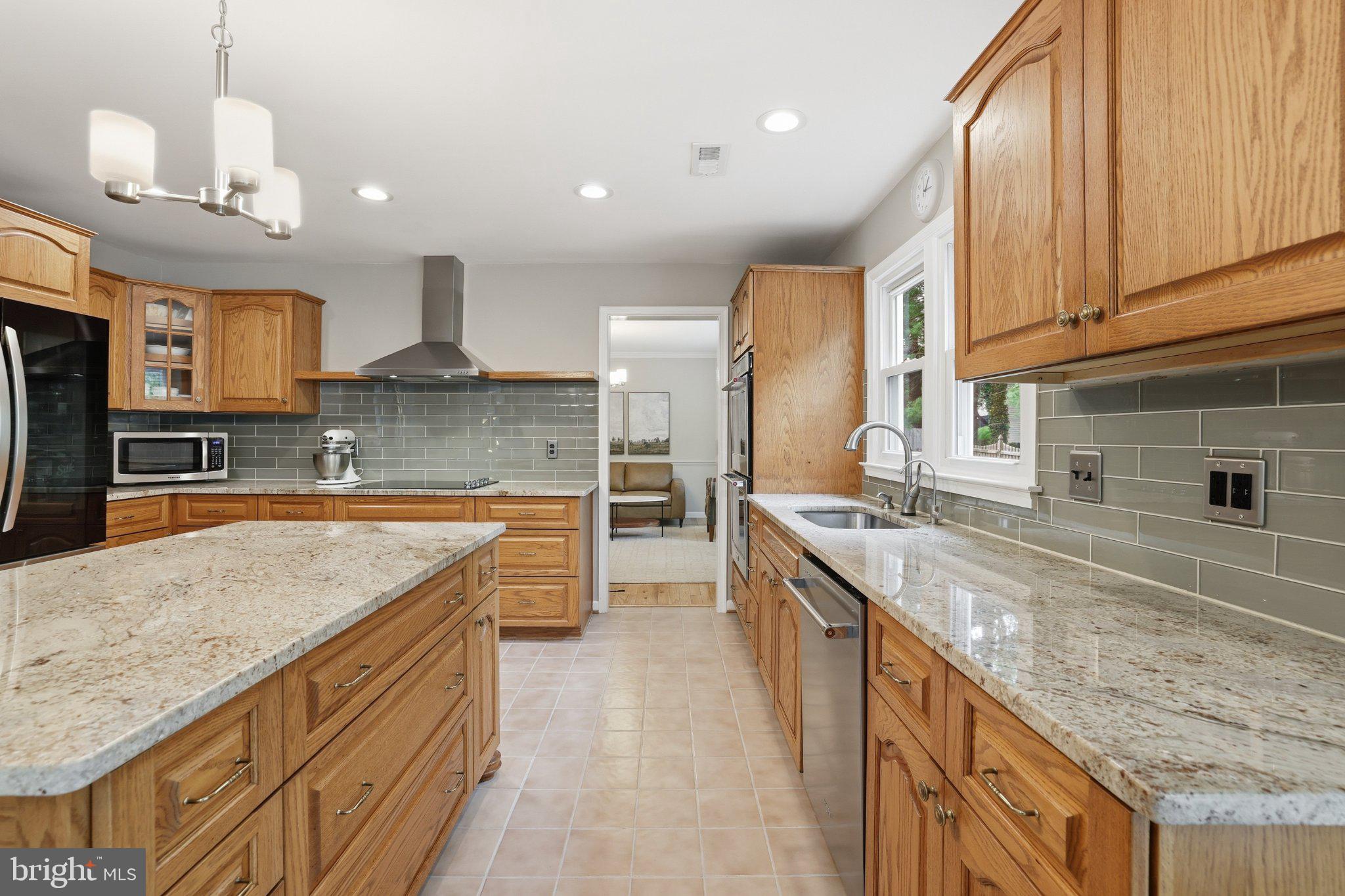 VILLAGES OF PURCELLVILLE - Residential