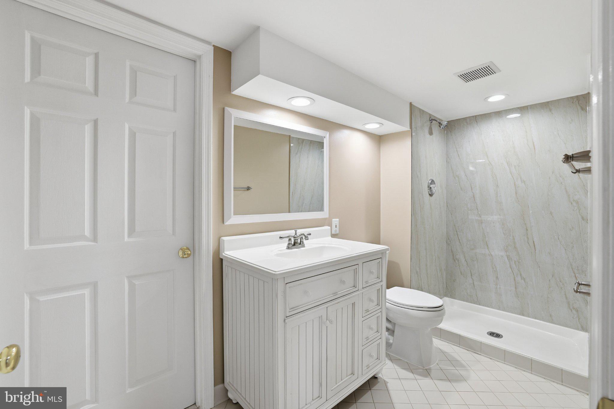 VILLAGES OF PURCELLVILLE - Residential