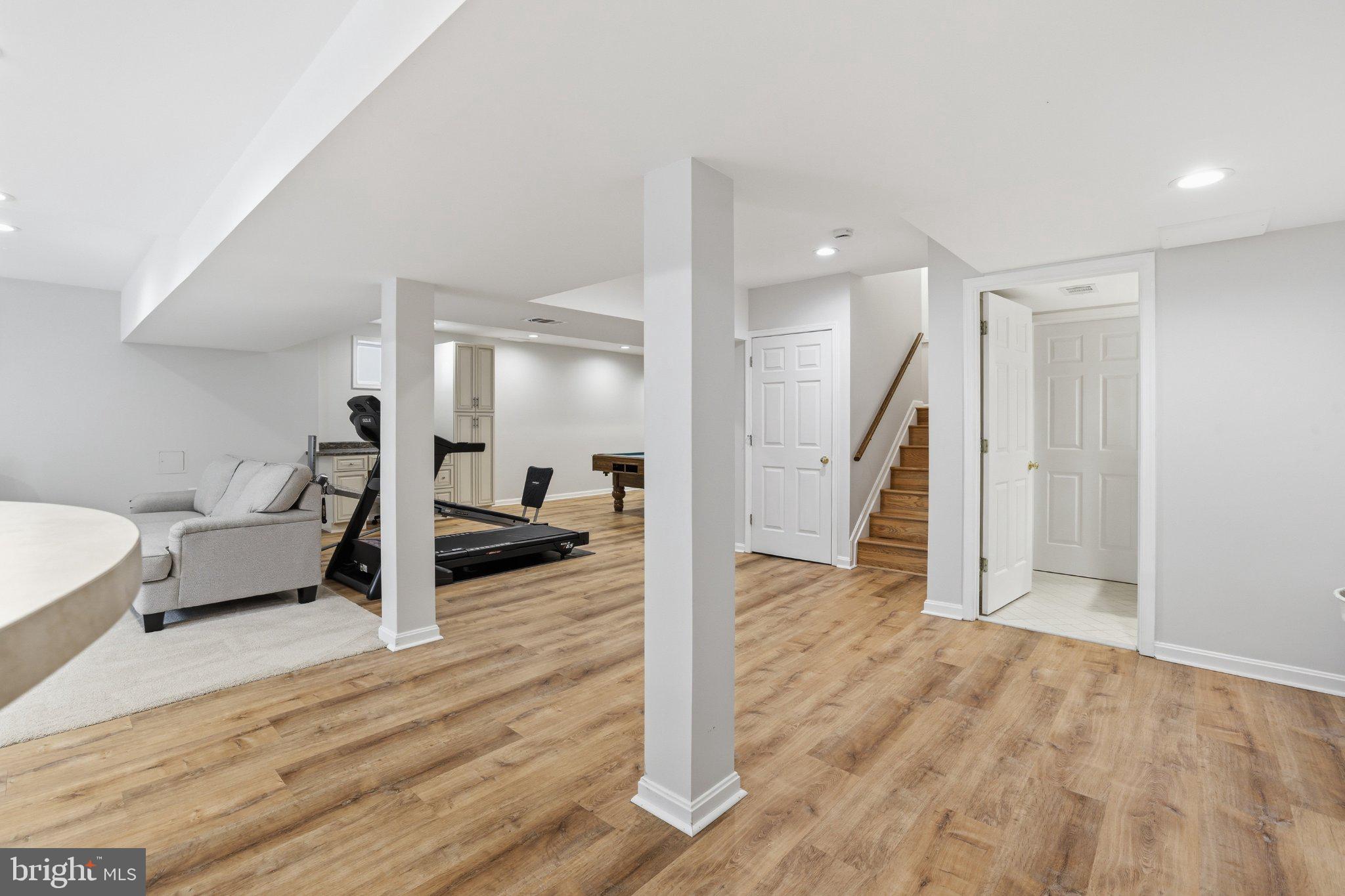 VILLAGES OF PURCELLVILLE - Residential