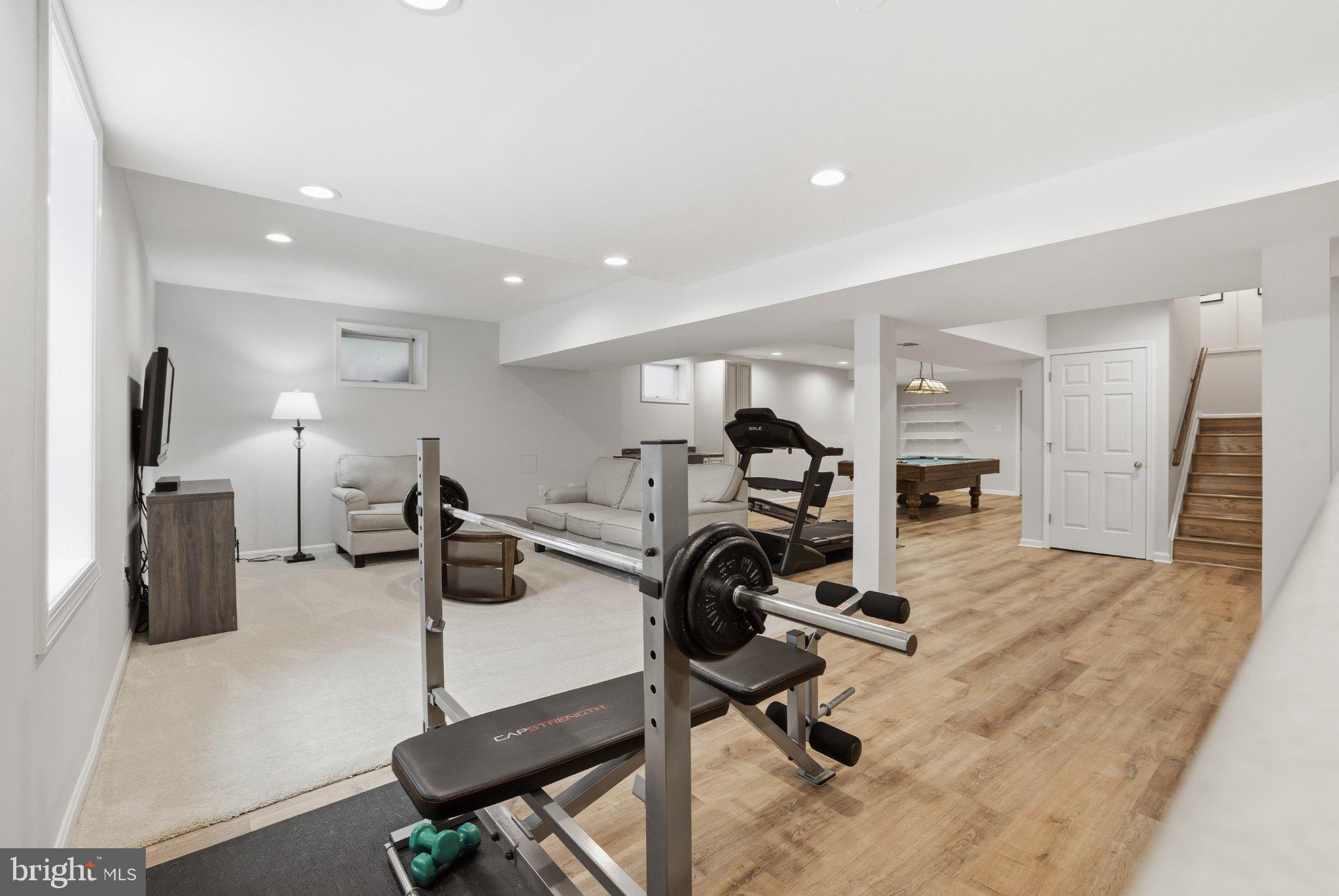 VILLAGES OF PURCELLVILLE - Residential