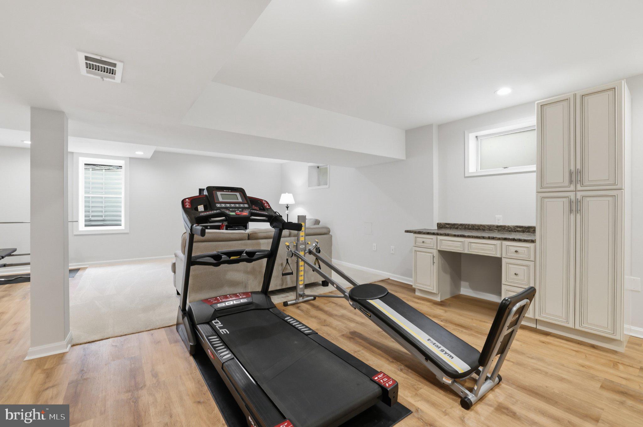 VILLAGES OF PURCELLVILLE - Residential
