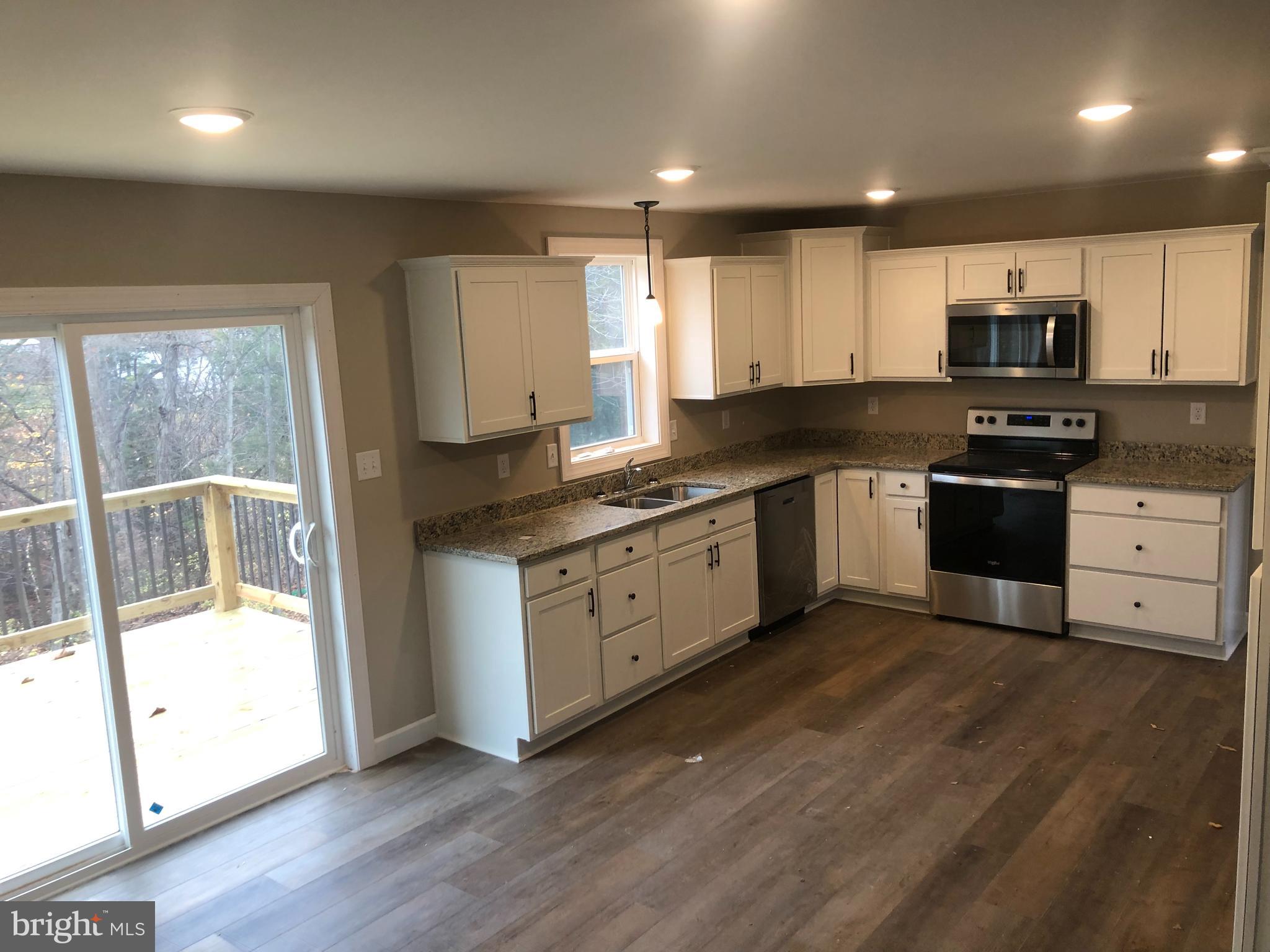 RANDOM OAKS PHASE II - Residential