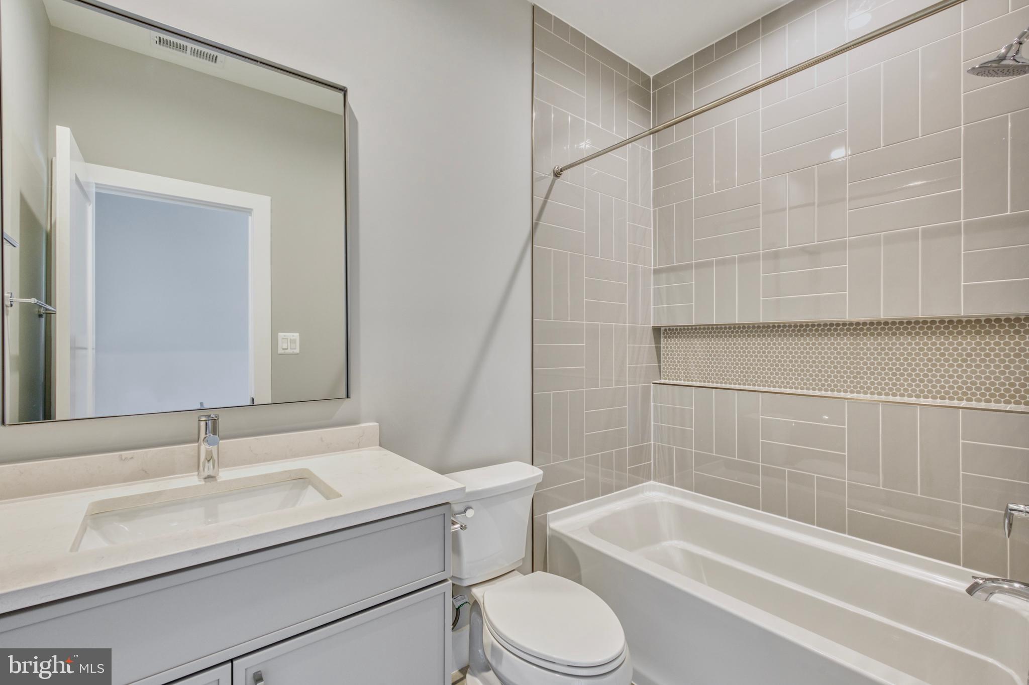 RUCKERS LANGLEY - Residential