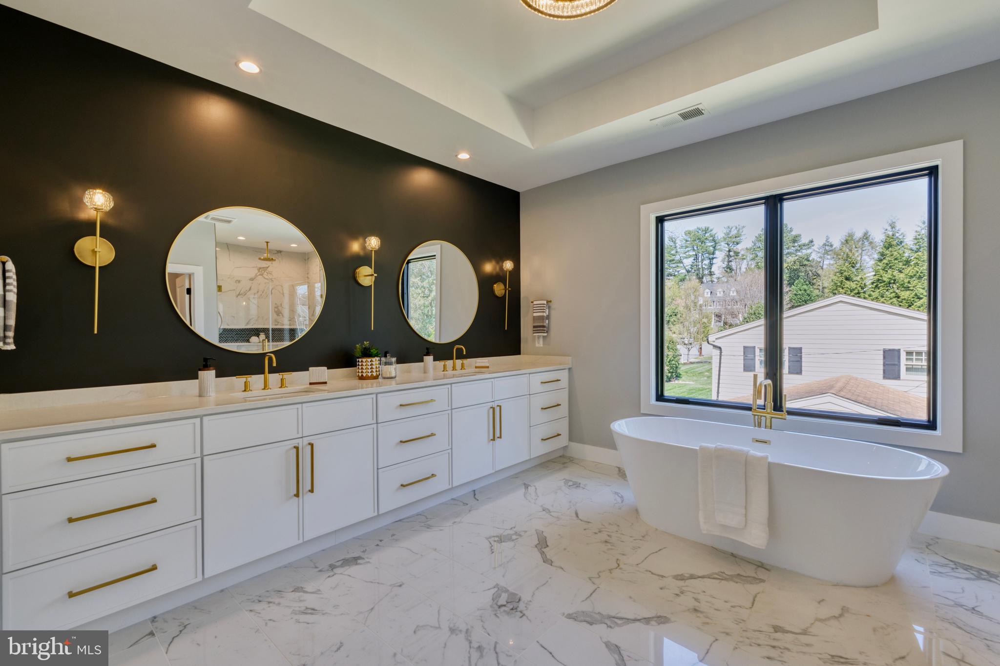 RUCKERS LANGLEY - Residential