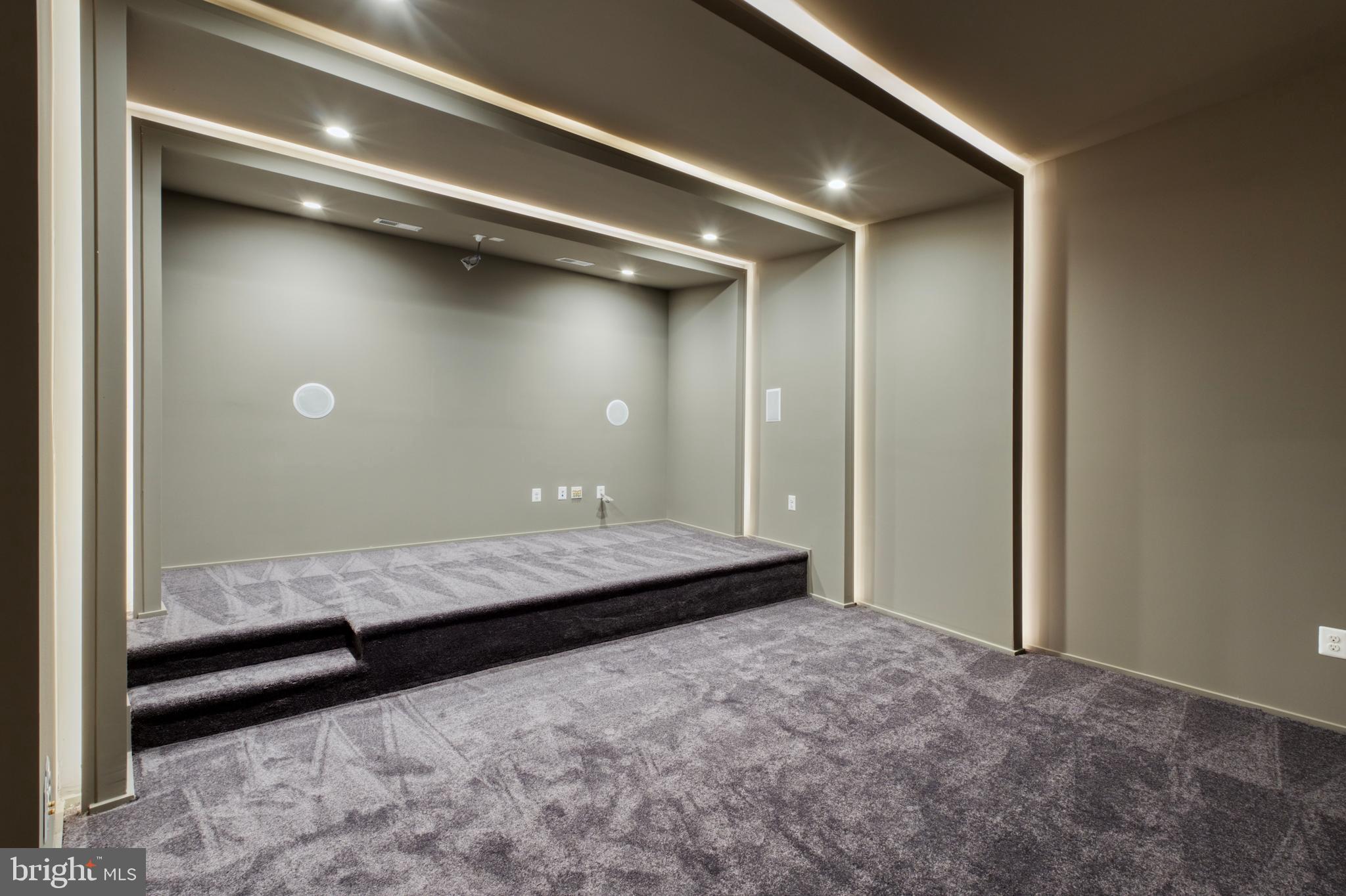 RUCKERS LANGLEY - Residential