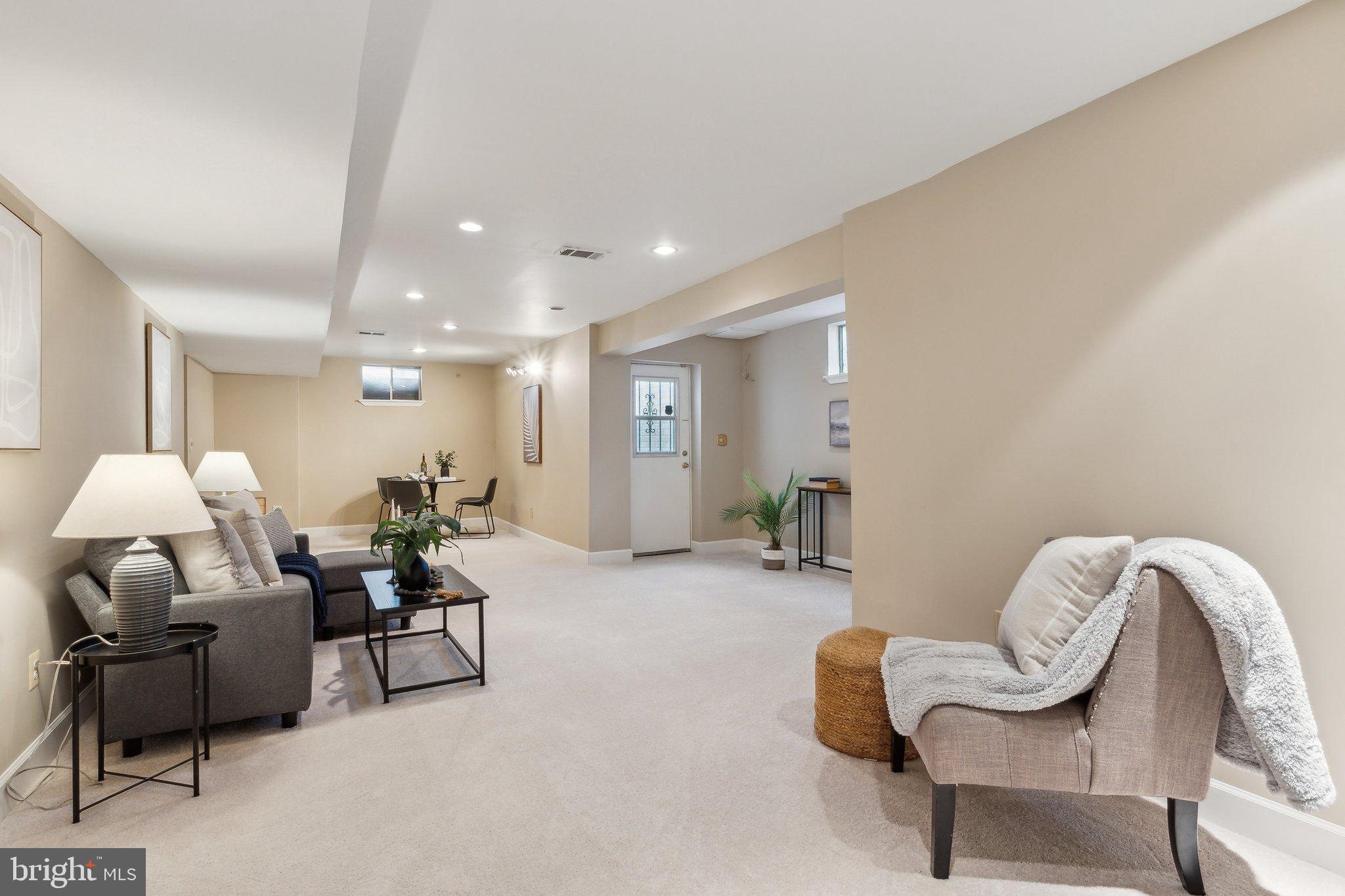 ARAGONA VILLAGE - Residential