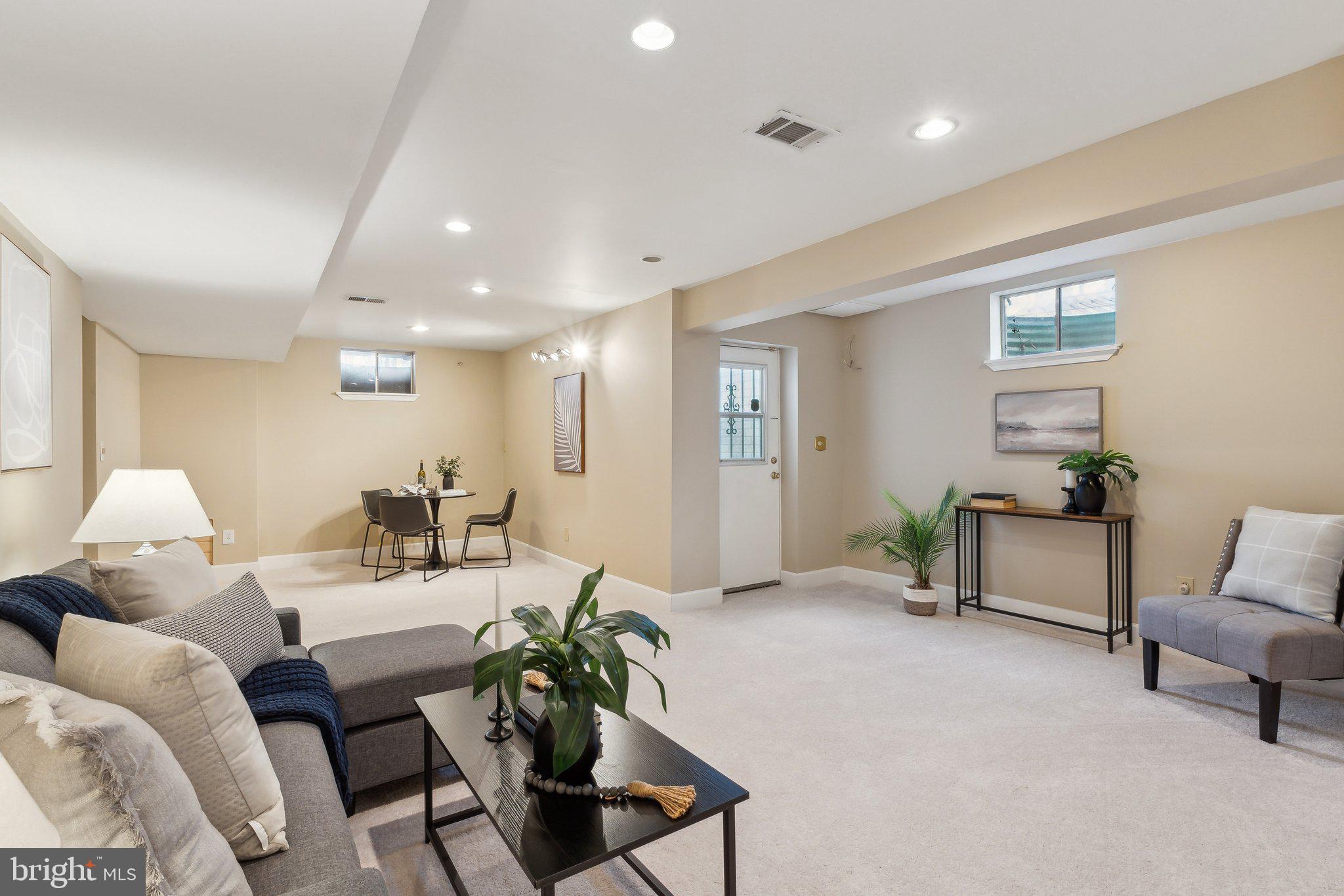 ARAGONA VILLAGE - Residential