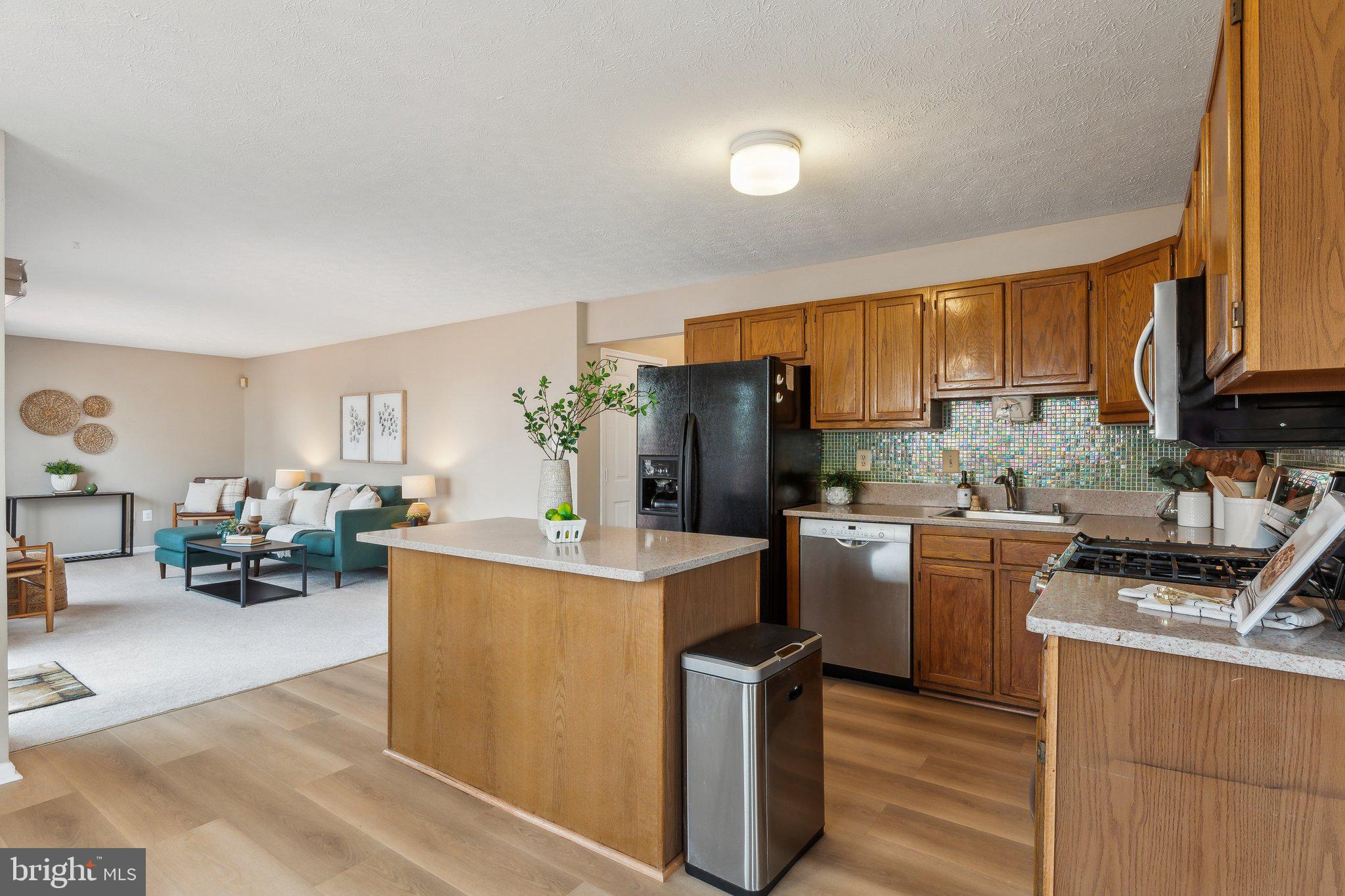 ARAGONA VILLAGE - Residential