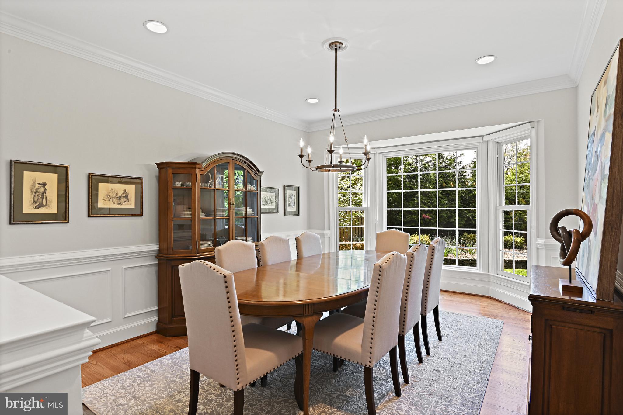 ESQUIRE HICKS - Residential