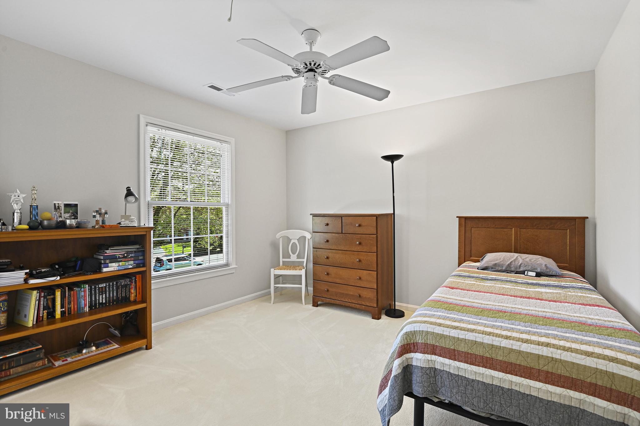 ESQUIRE HICKS - Residential