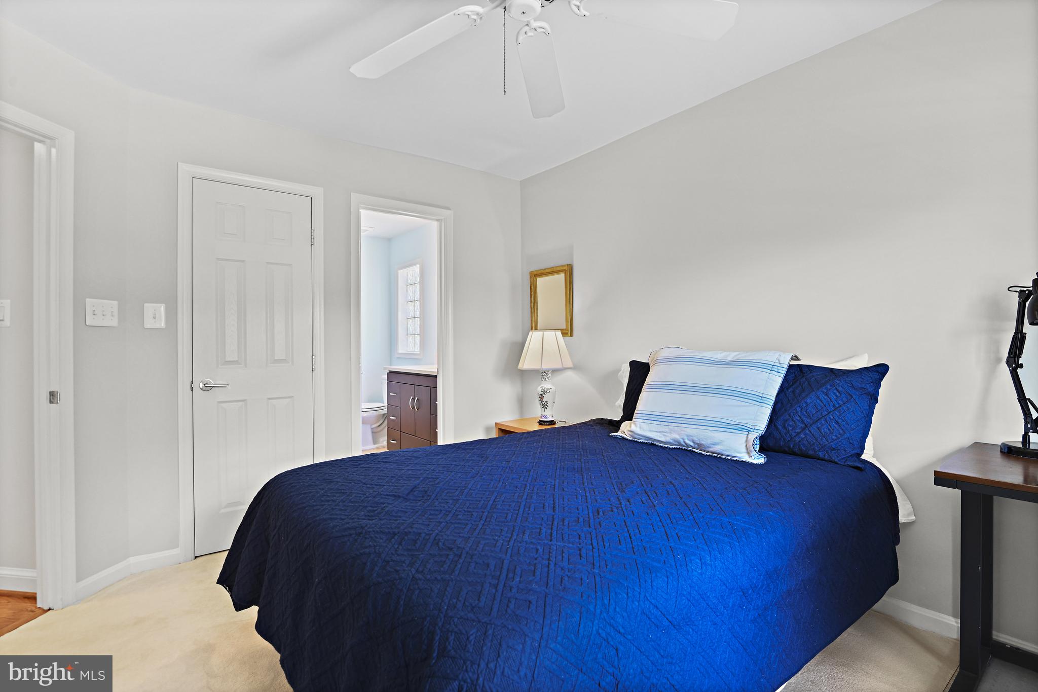 ESQUIRE HICKS - Residential