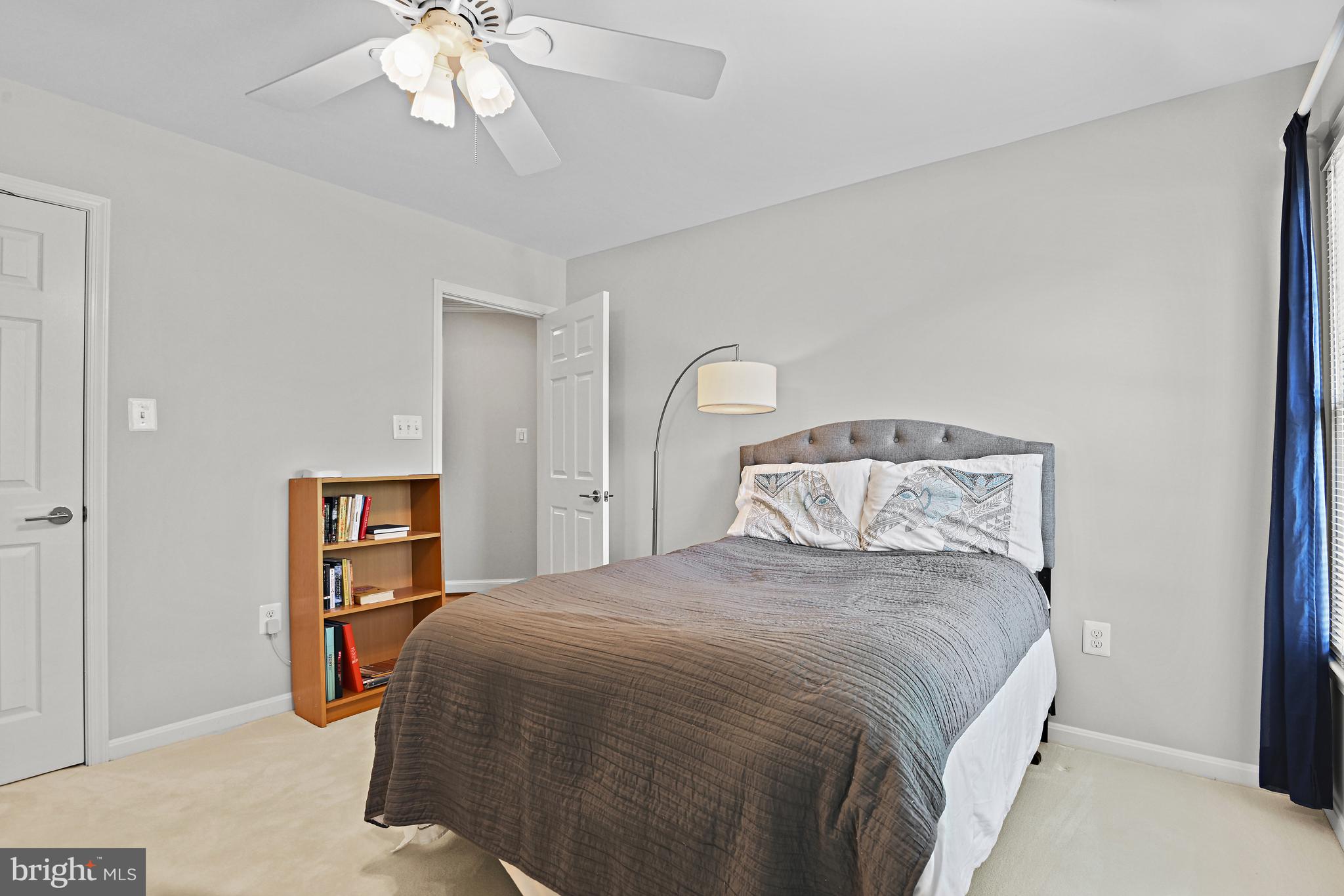 ESQUIRE HICKS - Residential