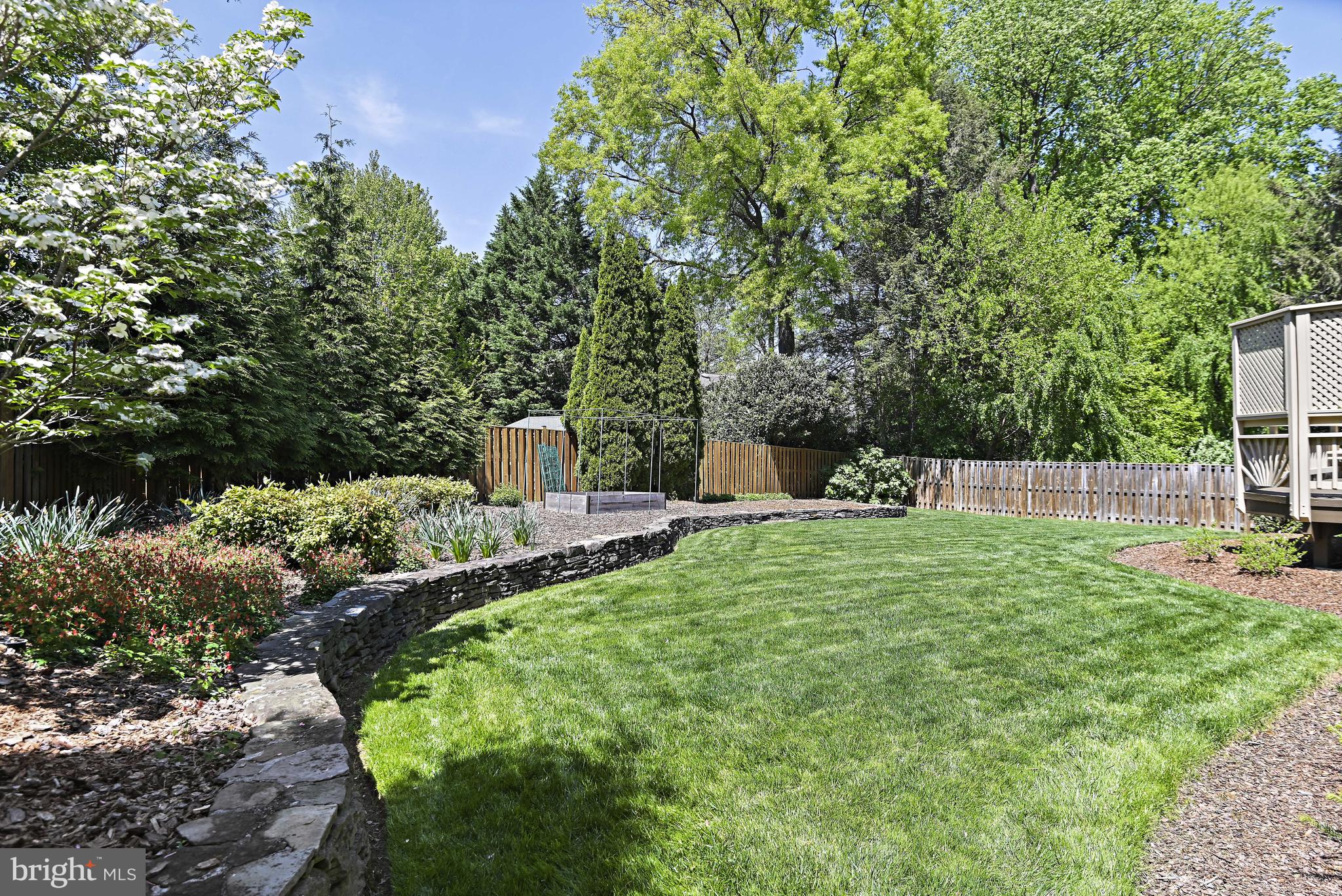 ESQUIRE HICKS - Residential