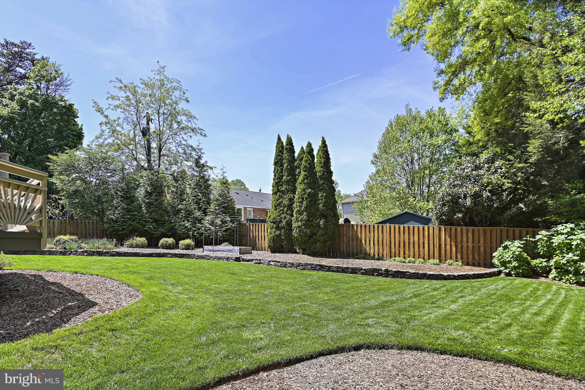 ESQUIRE HICKS - Residential