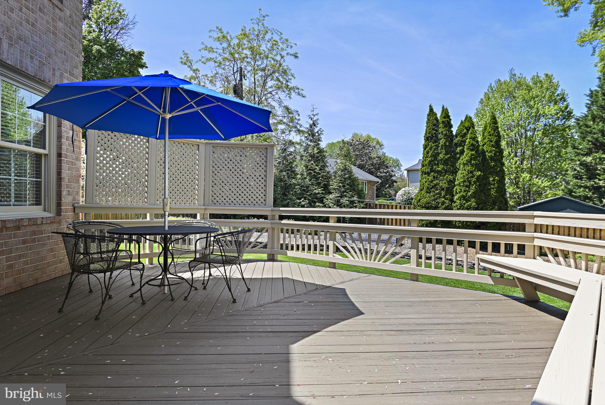 ESQUIRE HICKS - Residential