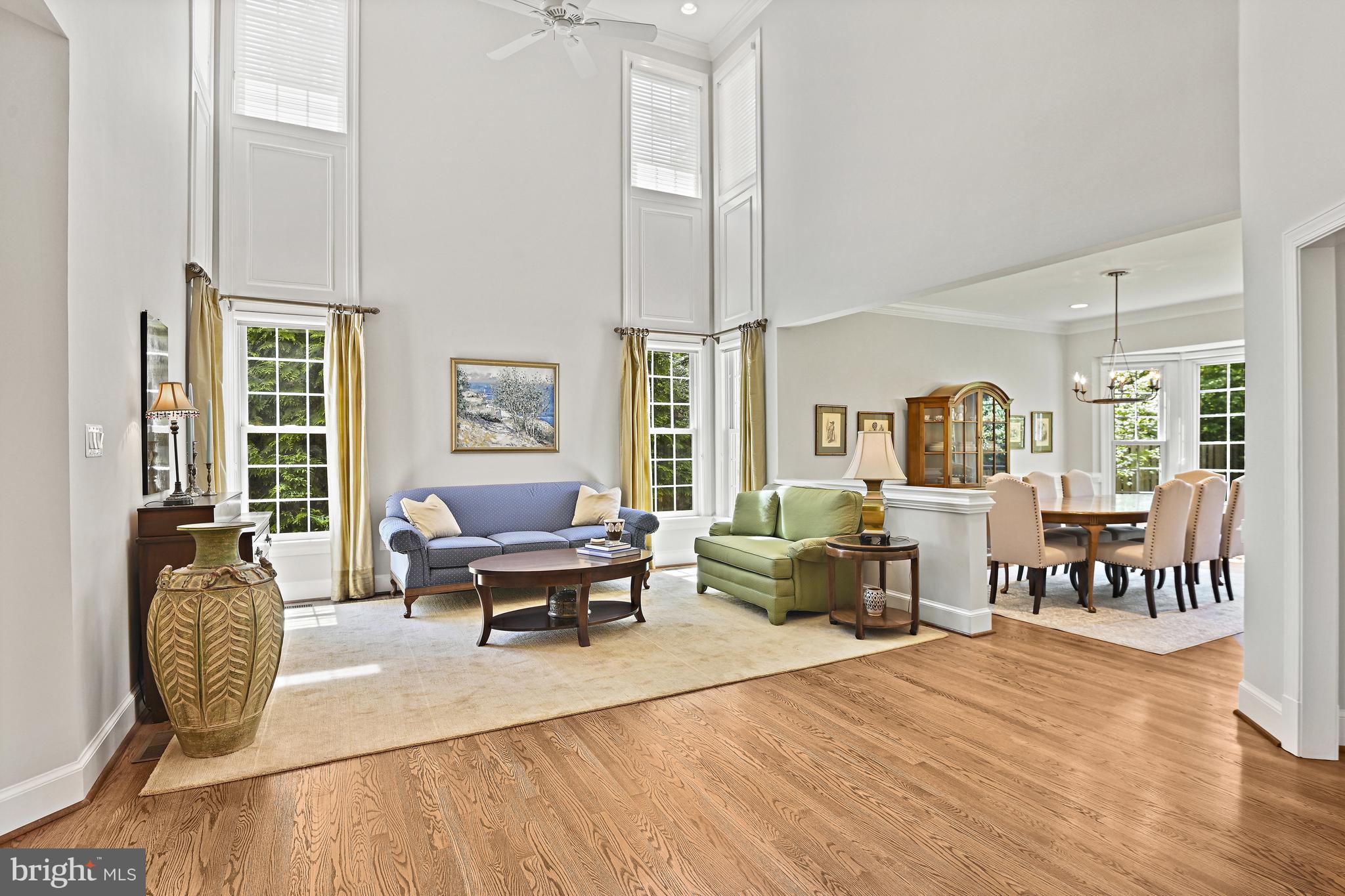 ESQUIRE HICKS - Residential