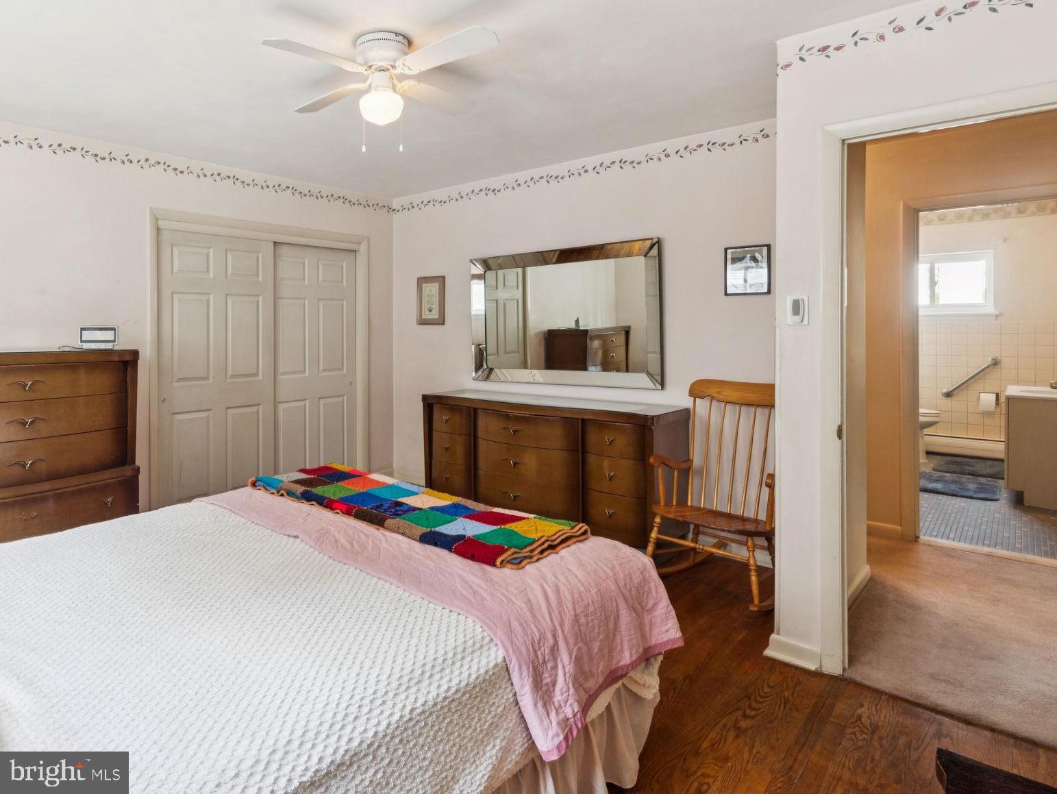 ROXBOROUGH - Residential