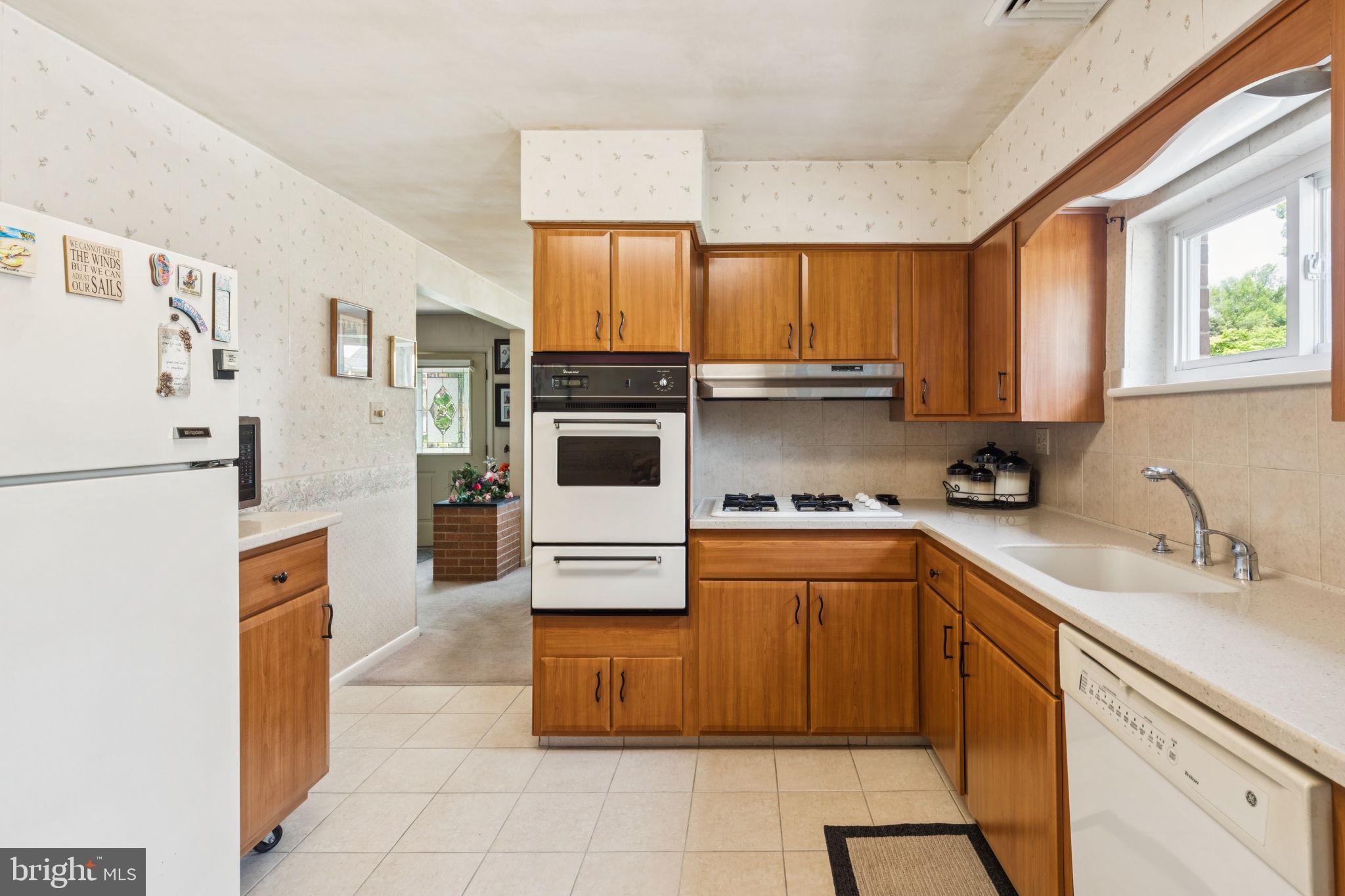 ROXBOROUGH - Residential