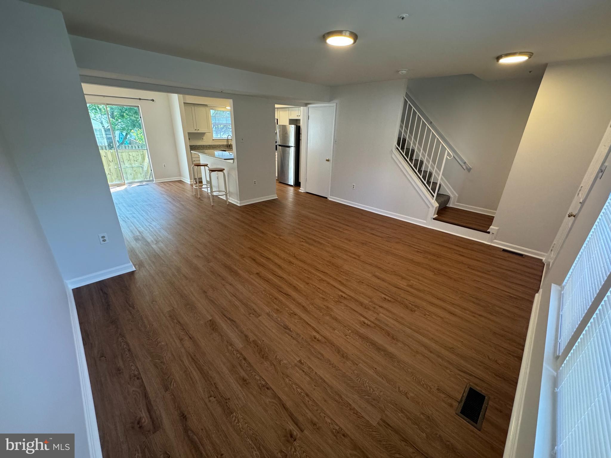 ROBIN MEADOWS - Residential Lease