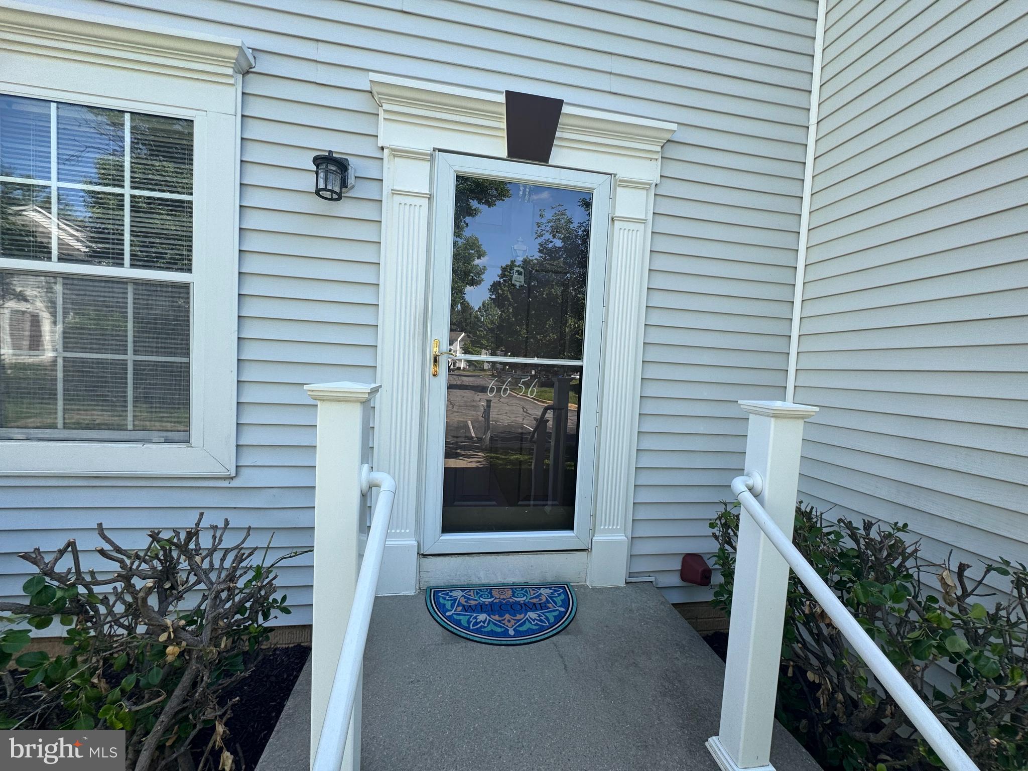 ROBIN MEADOWS - Residential Lease